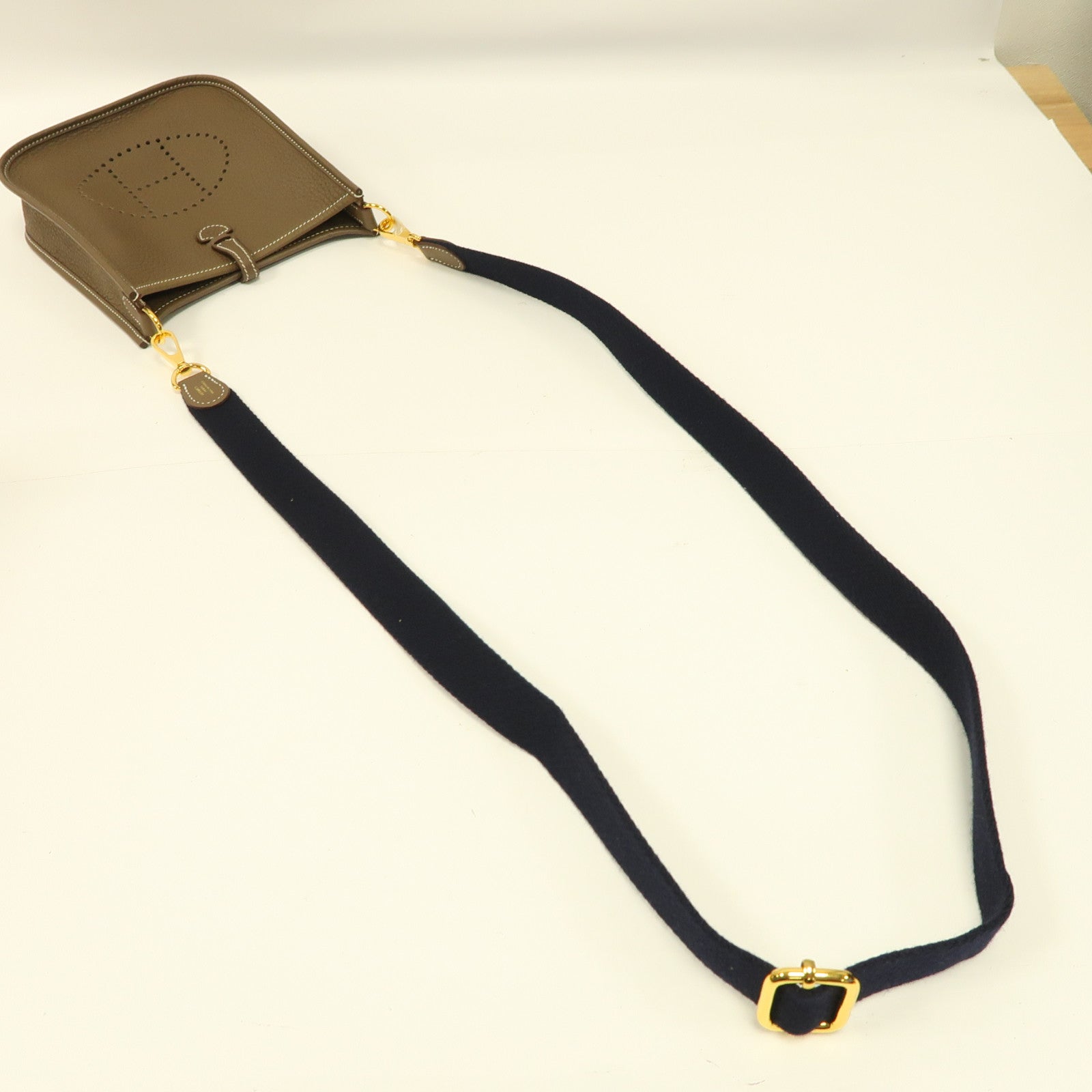 HERMES Clemence皮革Evelyne TPM金扣肩背袋大象灰色