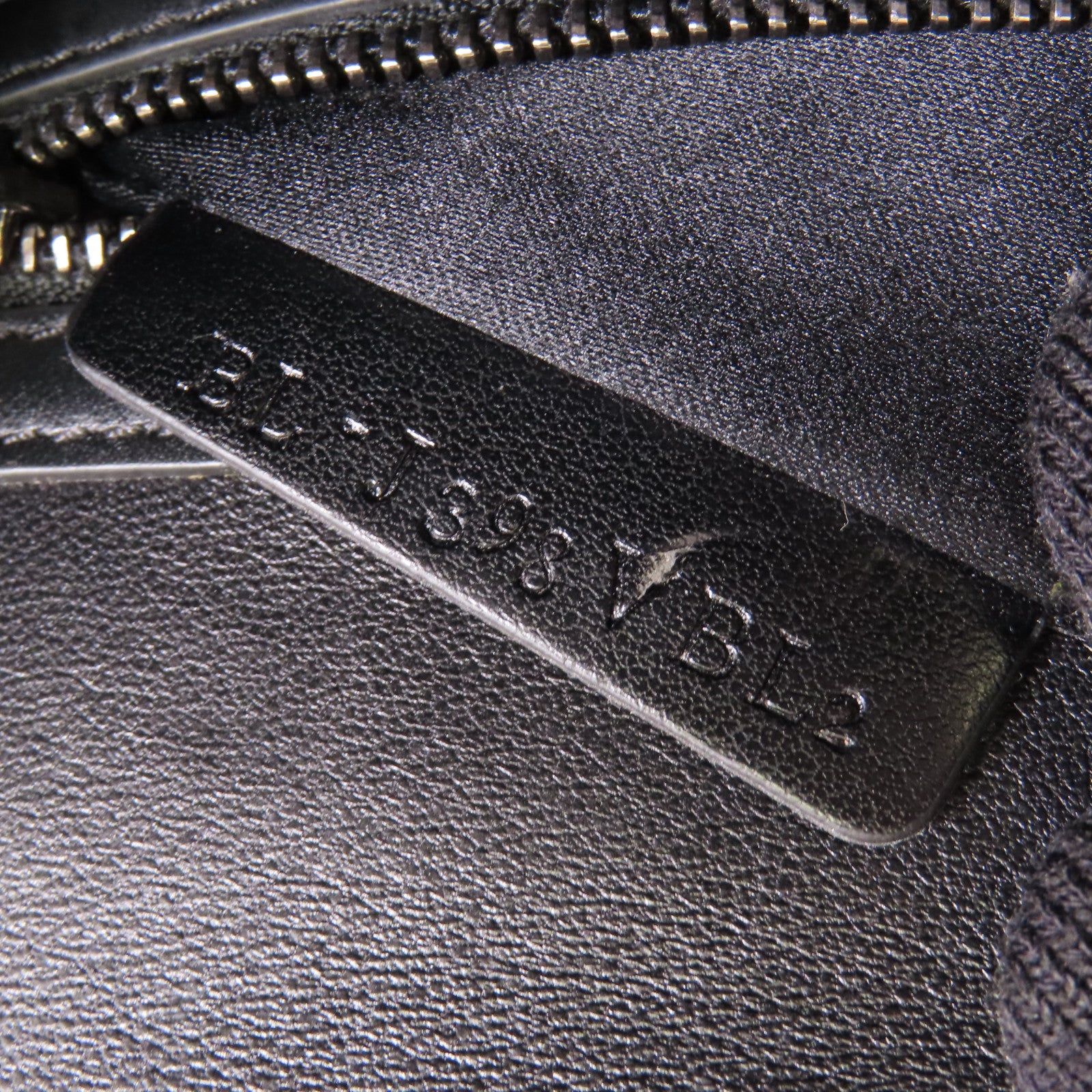 Valentino 【激減優惠】牛皮皮革Glam Lock Shoulder Bag鏈帶肩背袋
