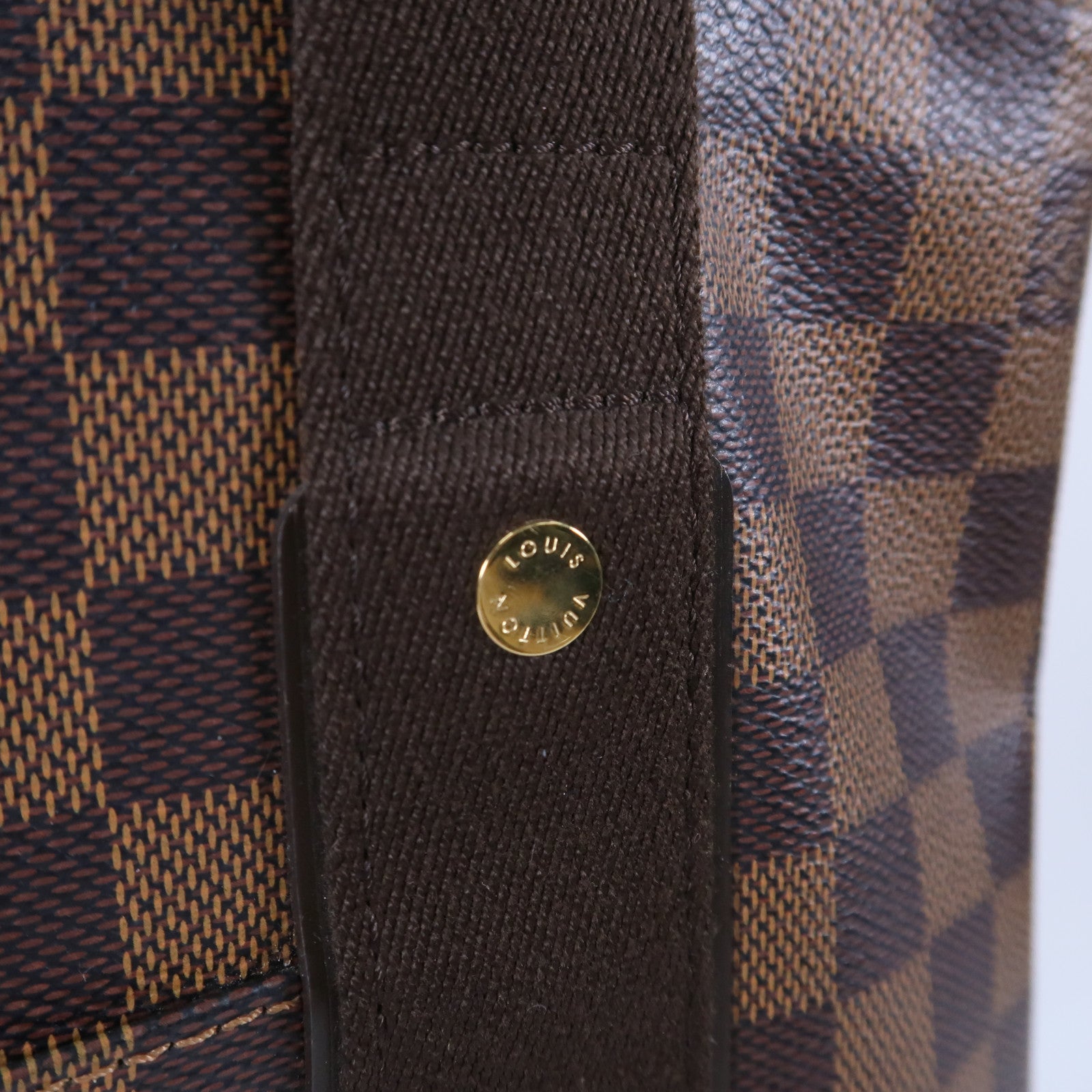 LOUIS VUITTON Damier Beaubourg肩背袋
