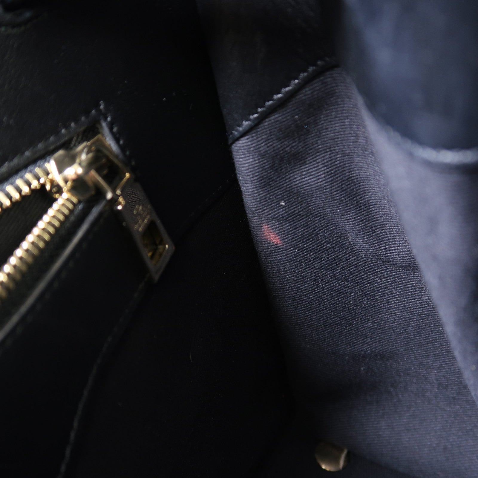 Valentino 牛皮皮革2 Way Shoulder金扣手挽肩背兩用袋黑色