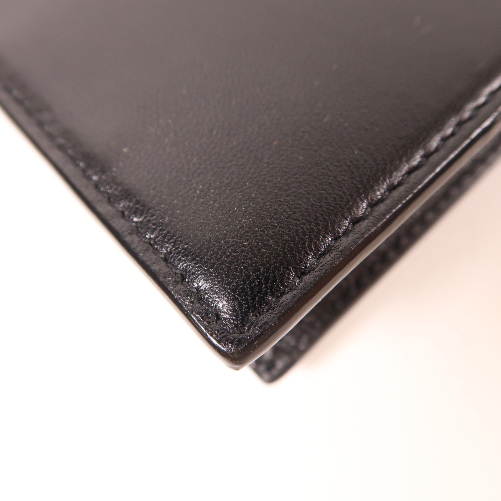 YVES SAINT LAURENT 皮革Cassandre Envelope Chain Wallet金扣鏈帶肩背袋黑色