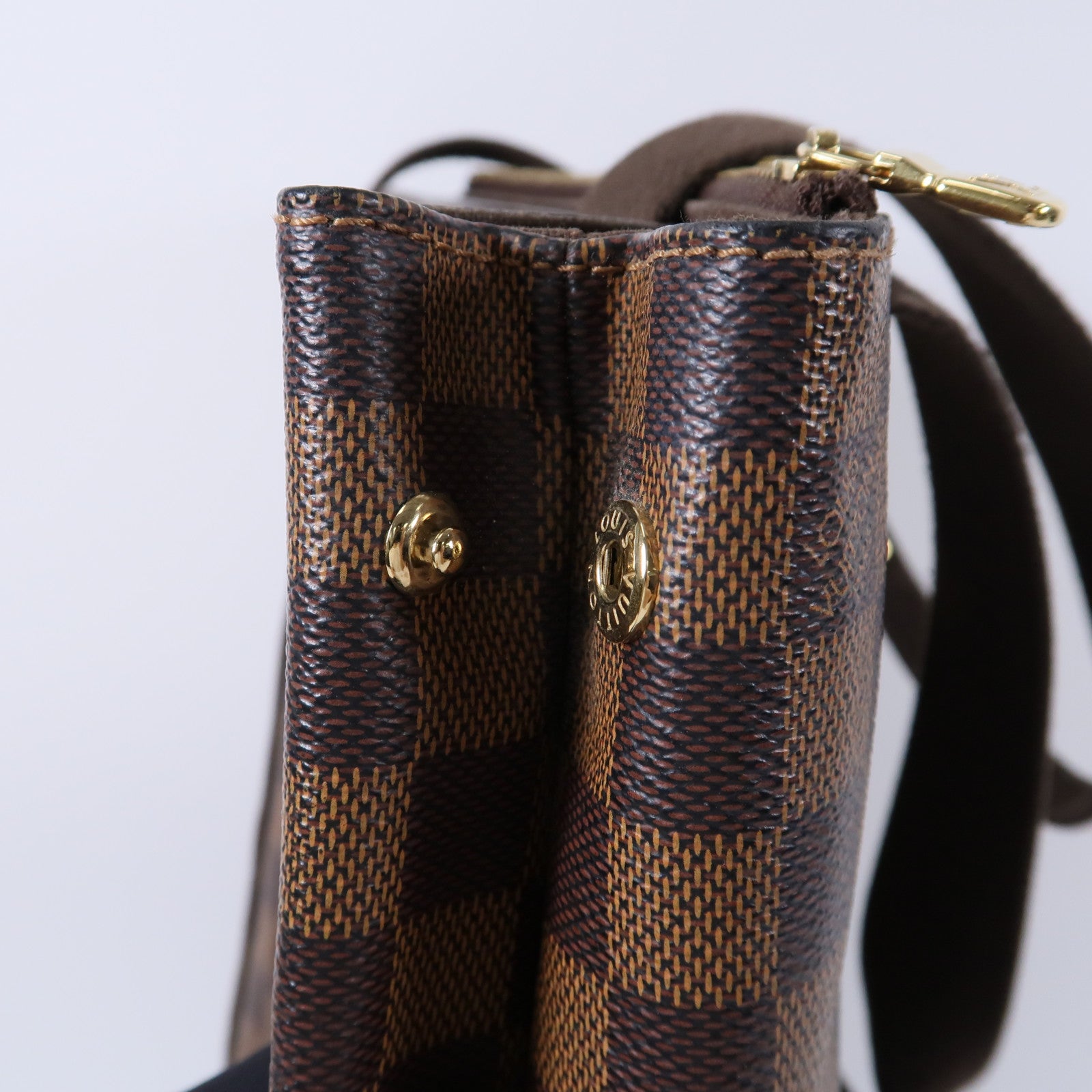 LOUIS VUITTON Damier Beaubourg肩背袋