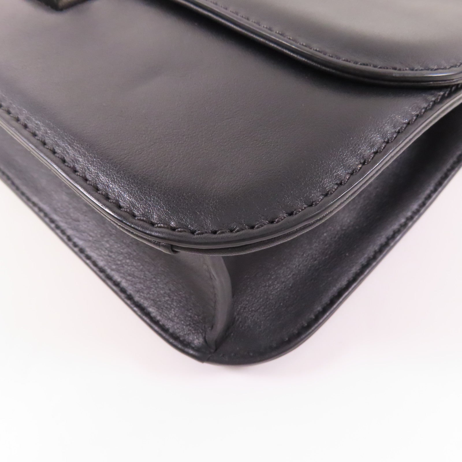 Valentino 【激減優惠】牛皮皮革Glam Lock Shoulder Bag鏈帶肩背袋