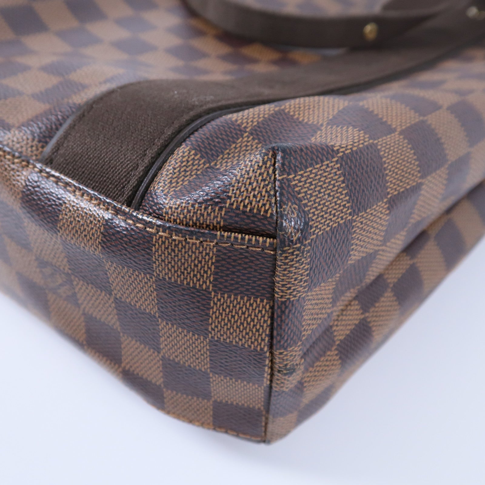 LOUIS VUITTON Damier Beaubourg肩背袋