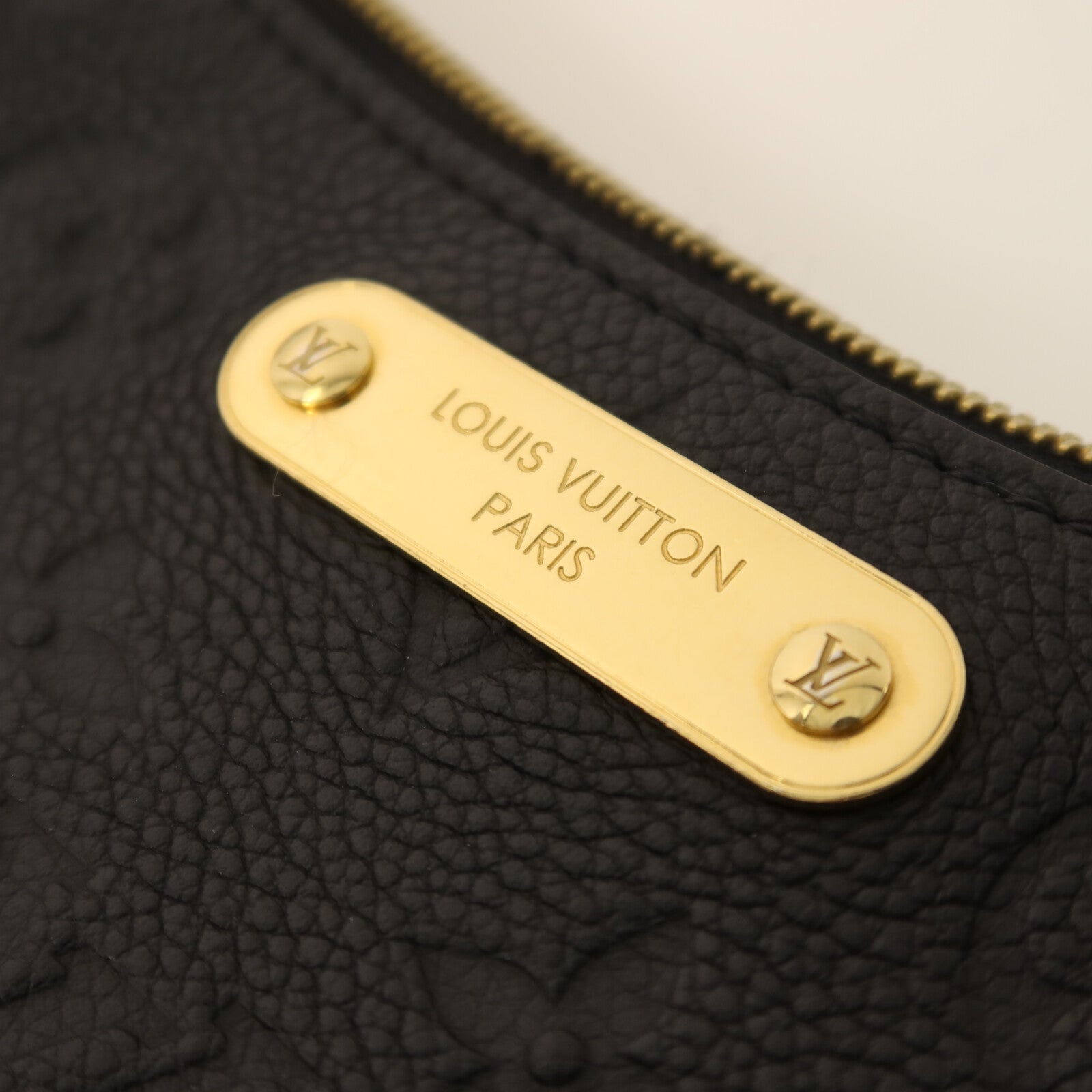 LOUIS VUITTON Monogram Empreinte Liv Pochette金扣鏈帶手挽肩背兩用袋