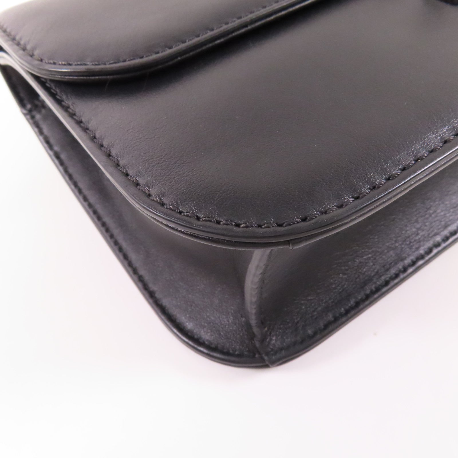 Valentino 【激減優惠】牛皮皮革Glam Lock Shoulder Bag鏈帶肩背袋