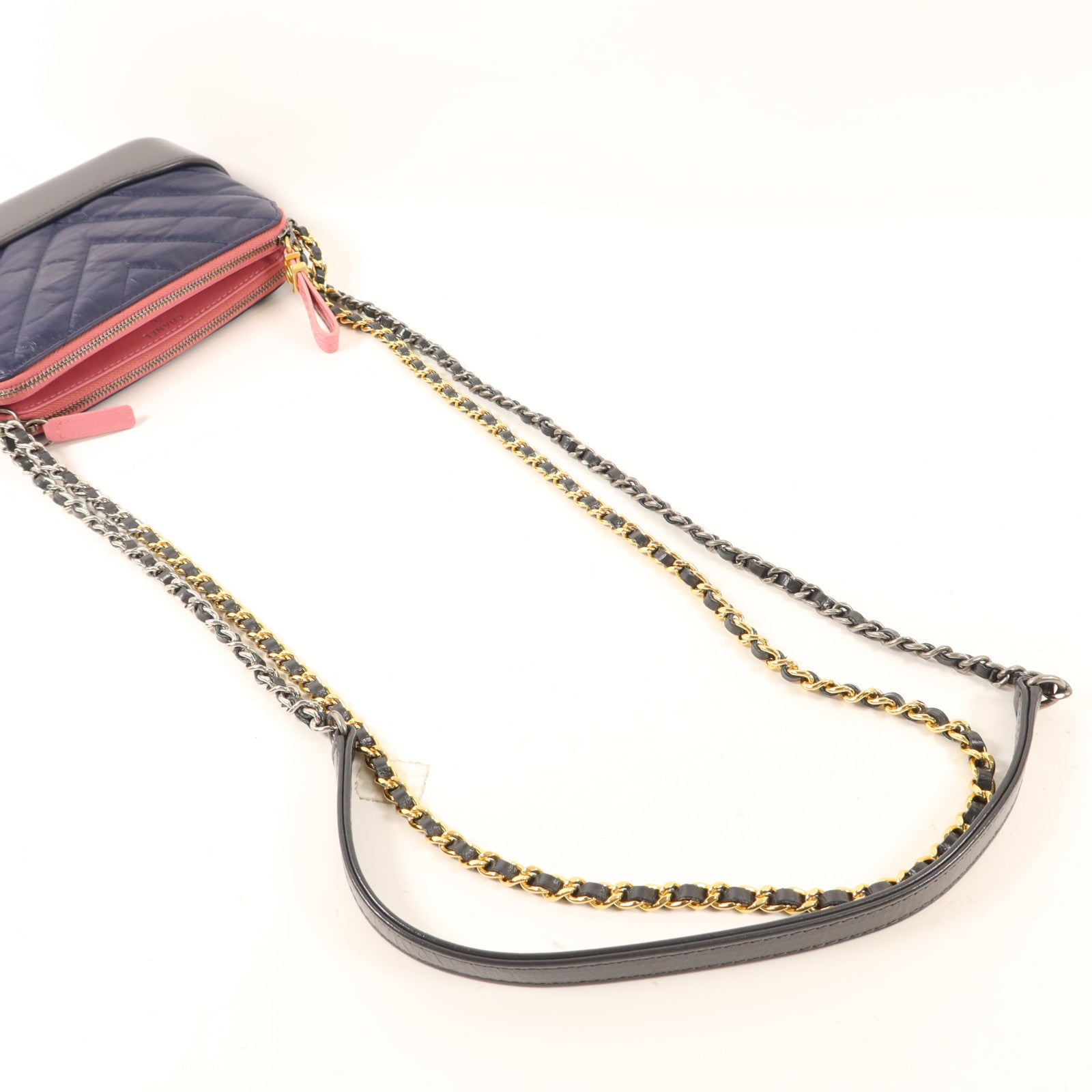 CHANEL 牛皮皮革Gabrielle Wallet On Chain鏈帶肩背袋