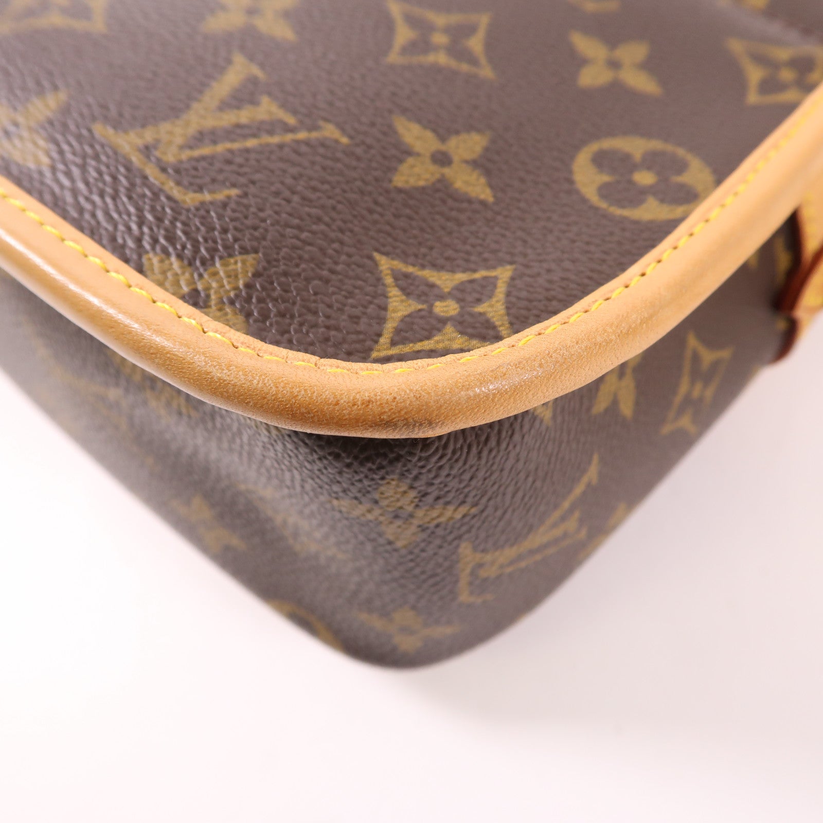 LOUIS VUITTON Monogram Sologne金扣肩背袋