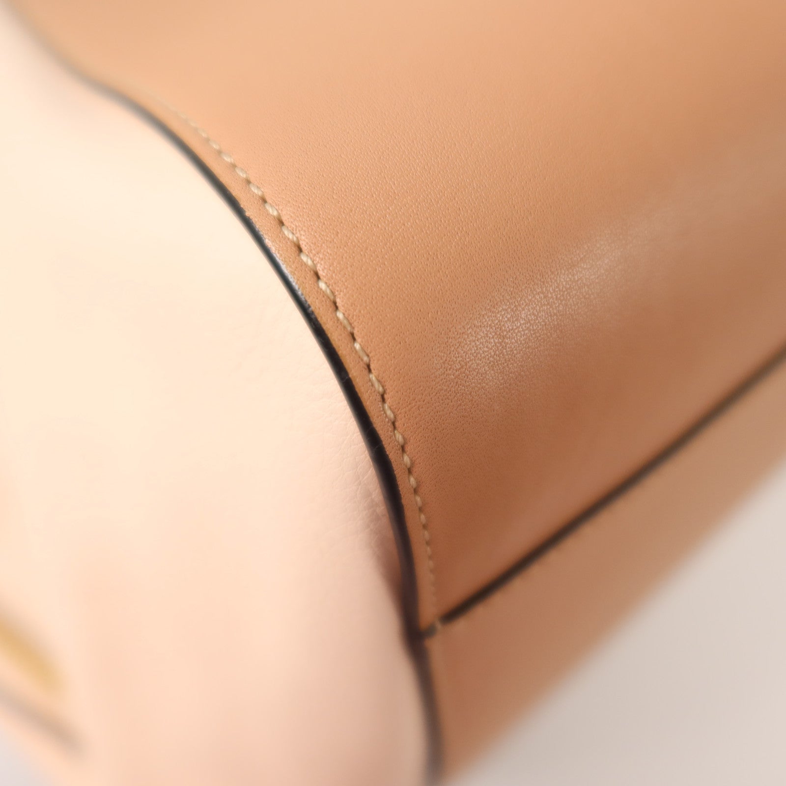 LOEWE 牛皮皮革Hammock Small金扣手挽肩背兩用袋
