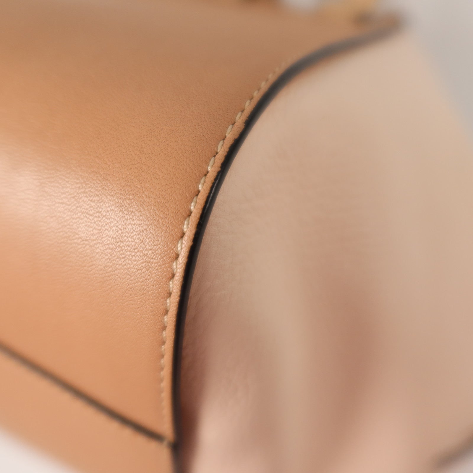 LOEWE 牛皮皮革Hammock Small金扣手挽肩背兩用袋