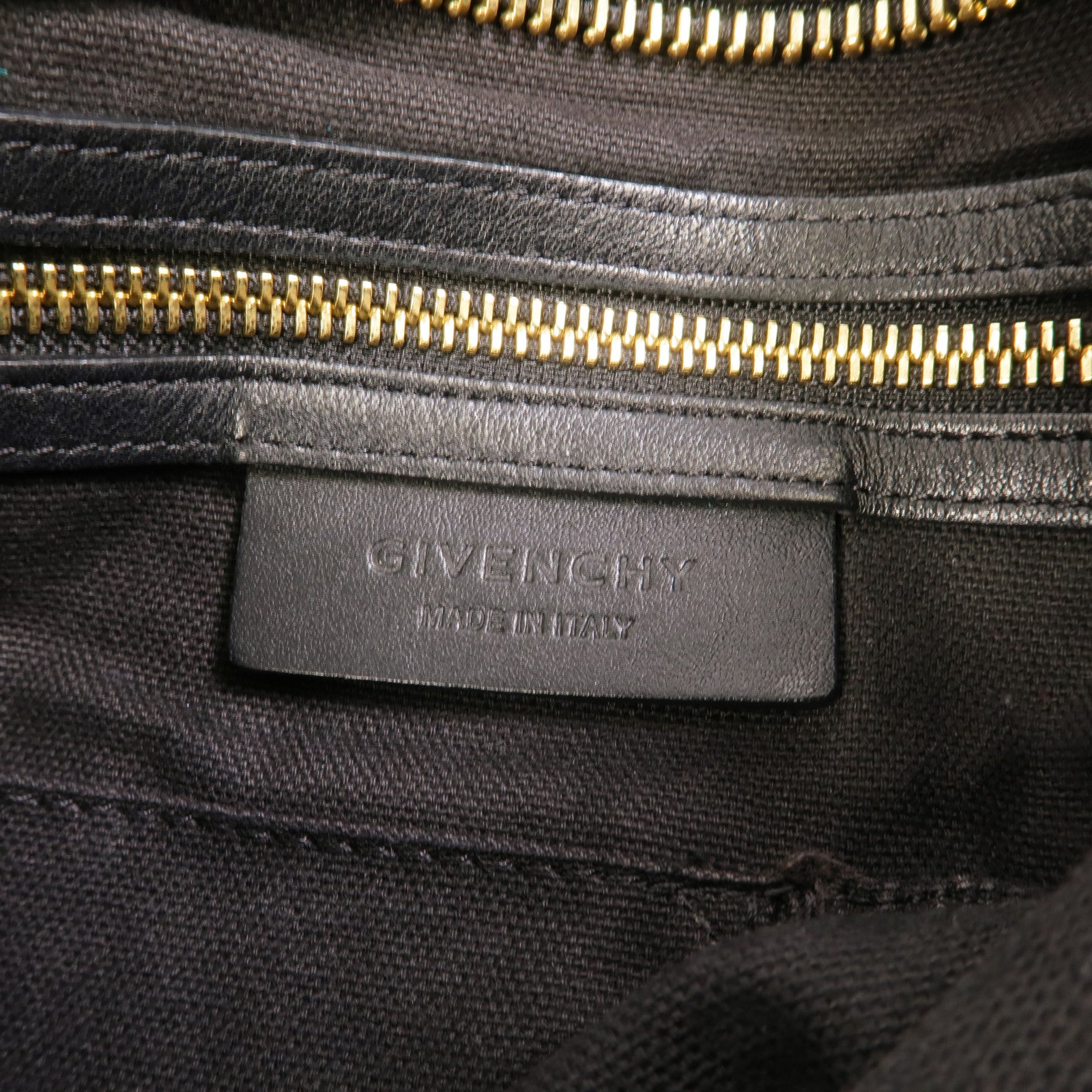GIVENCHY 牛皮皮革Pandora肩背袋