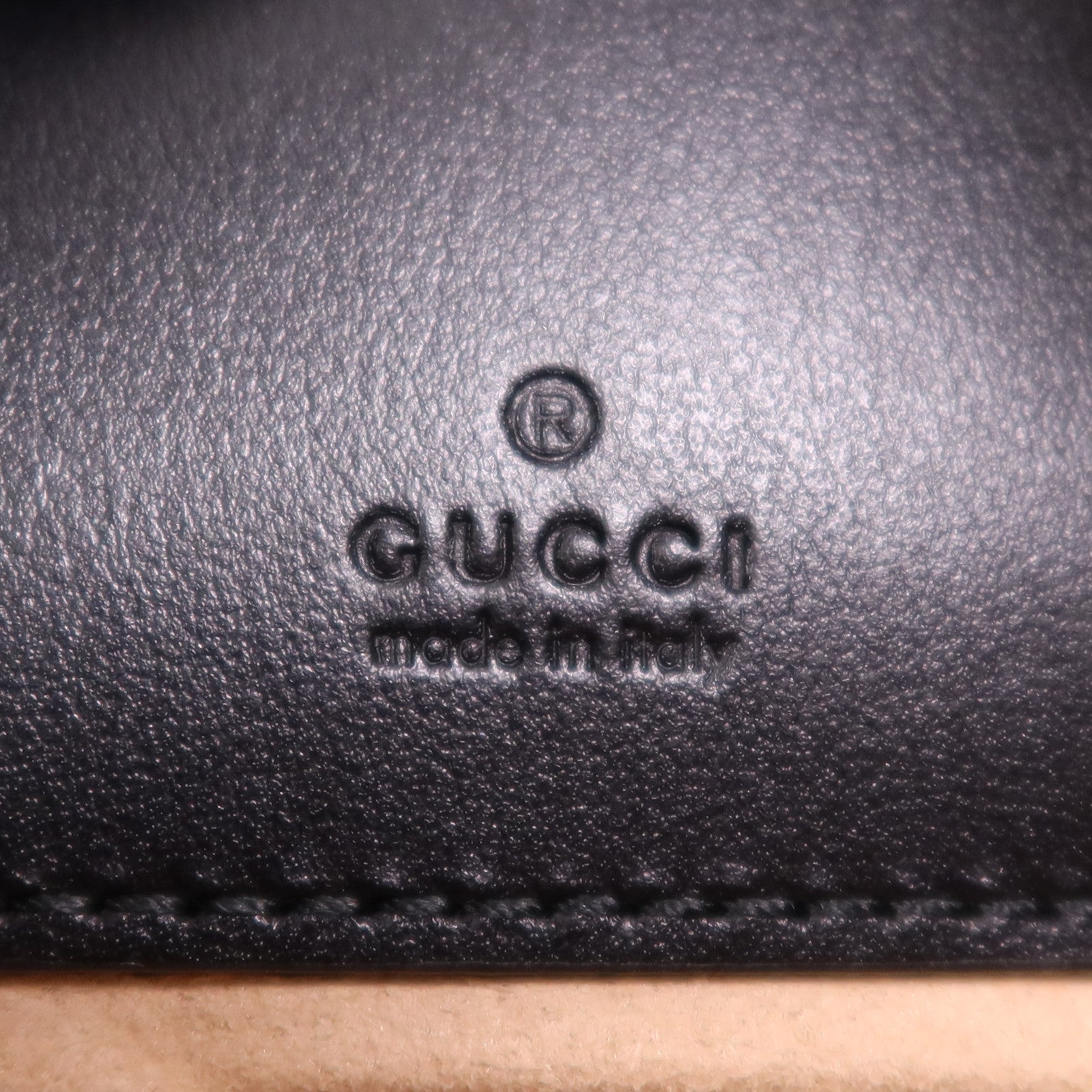 GUCCI 牛皮皮革GG Marmont金扣鏈帶肩背袋