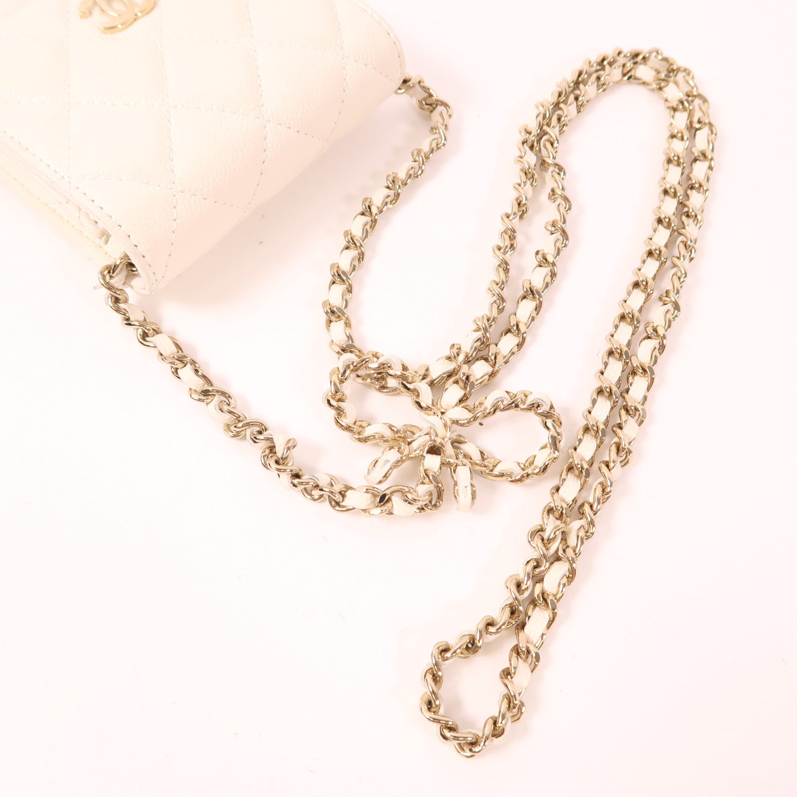 CHANEL 牛皮皮革Phone Case金扣鏈帶肩背袋