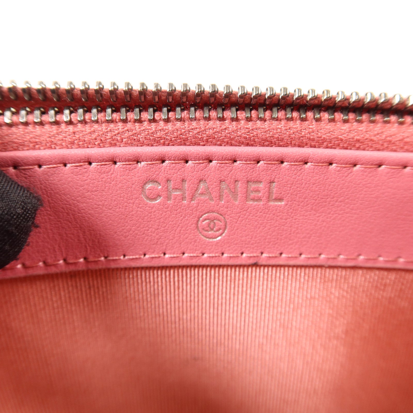 CHANEL 牛皮皮革Gabrielle Wallet On Chain鏈帶肩背袋