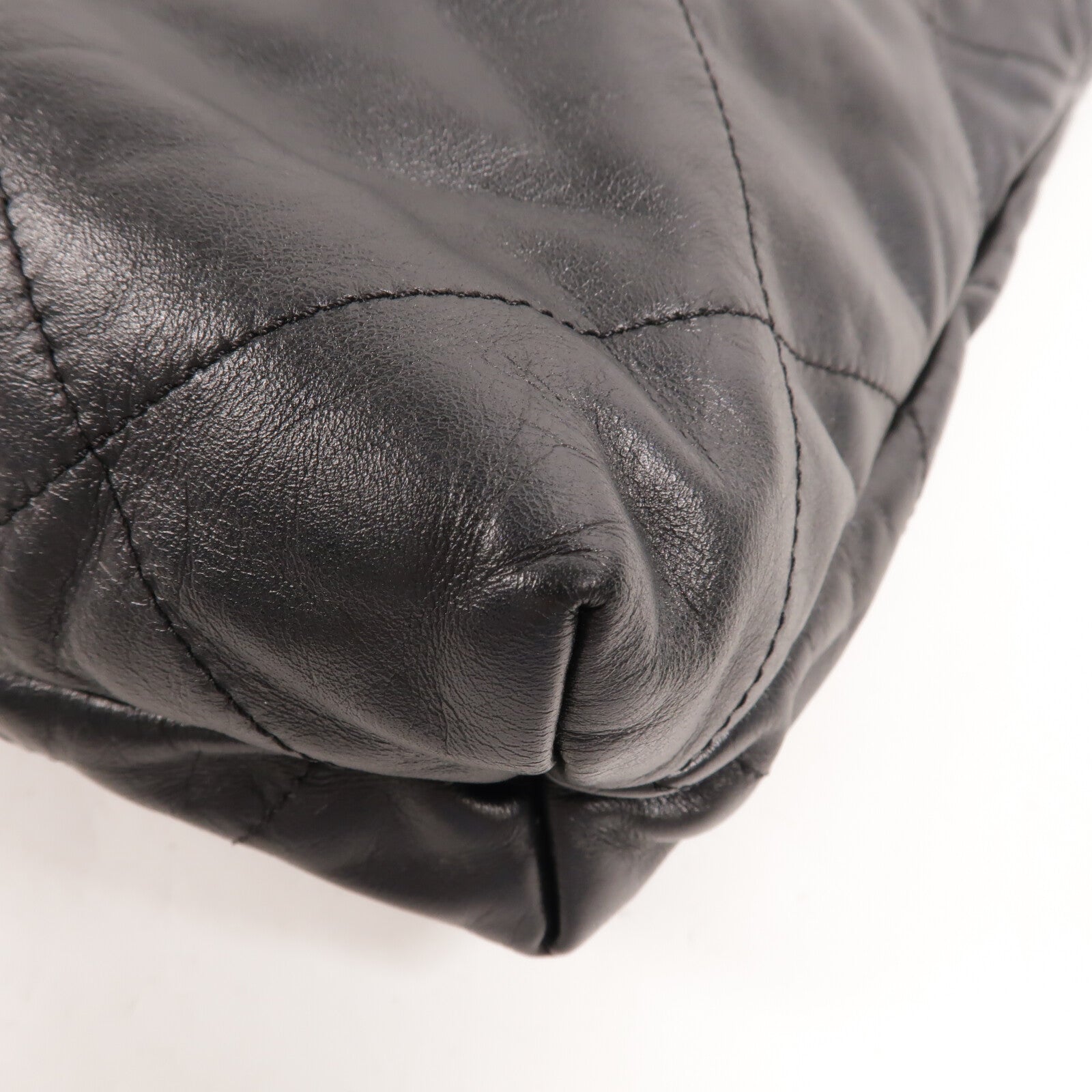 CHANEL 牛皮皮革Chanel 22 Small鏈帶肩背袋