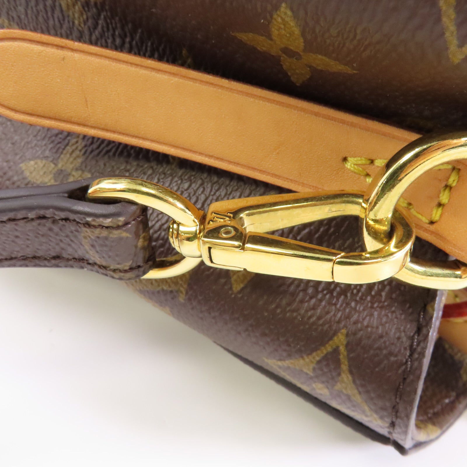 LOUIS VUITTON Monogram Montaigne BB金扣手挽肩背兩用袋啡色