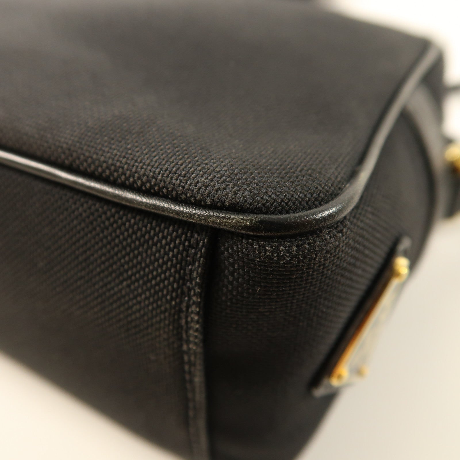 PRADA 帆布Shoulder Bag金扣肩背袋