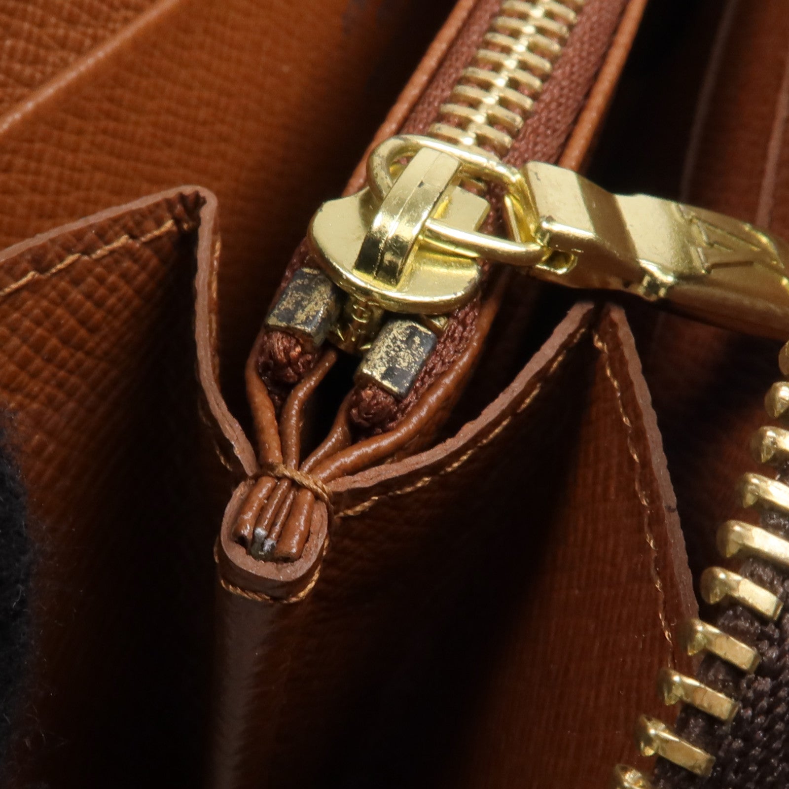LOUIS VUITTON 【激減優惠】Monogram Porte Monnaie Zip金扣長錢包