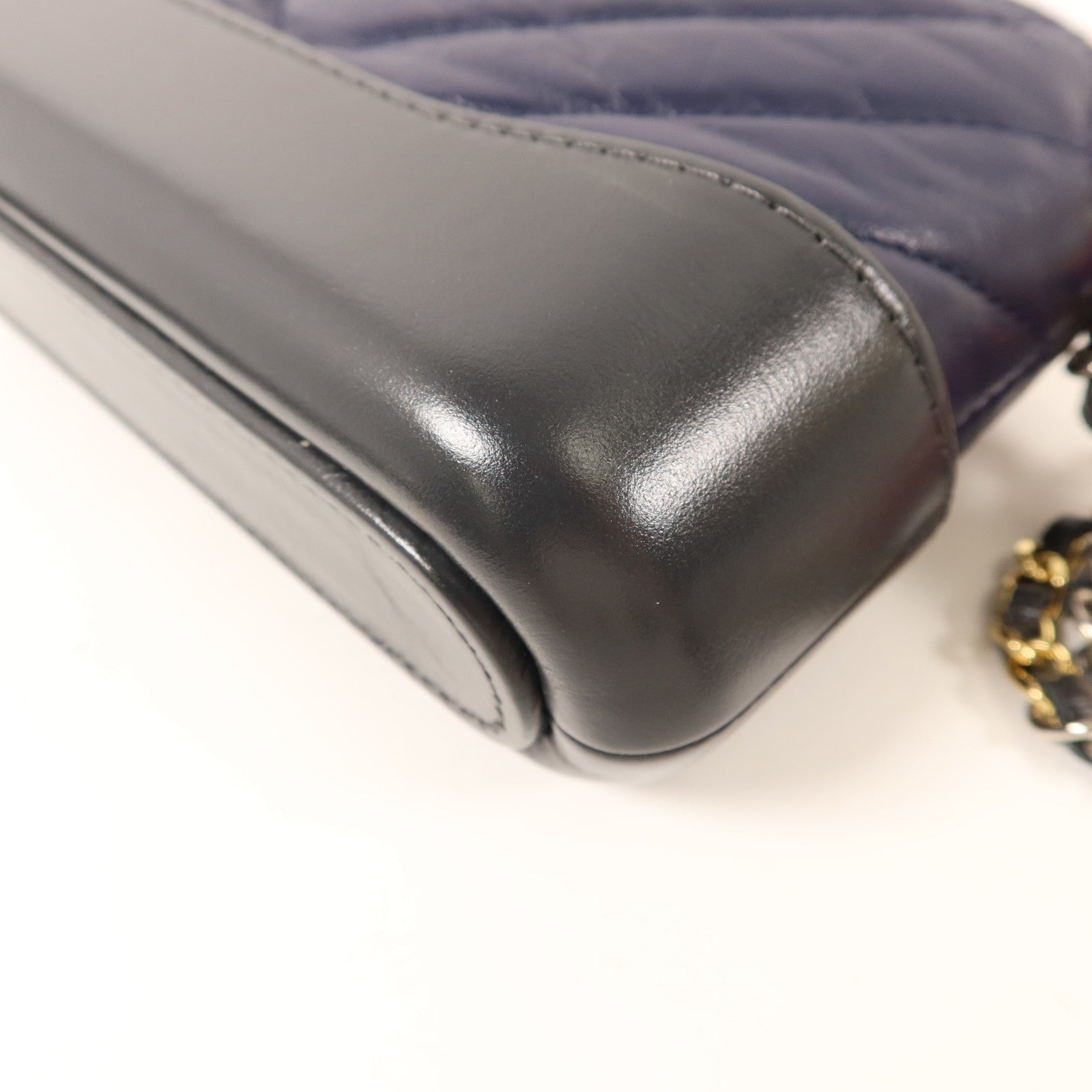CHANEL 牛皮皮革Gabrielle Wallet On Chain鏈帶肩背袋