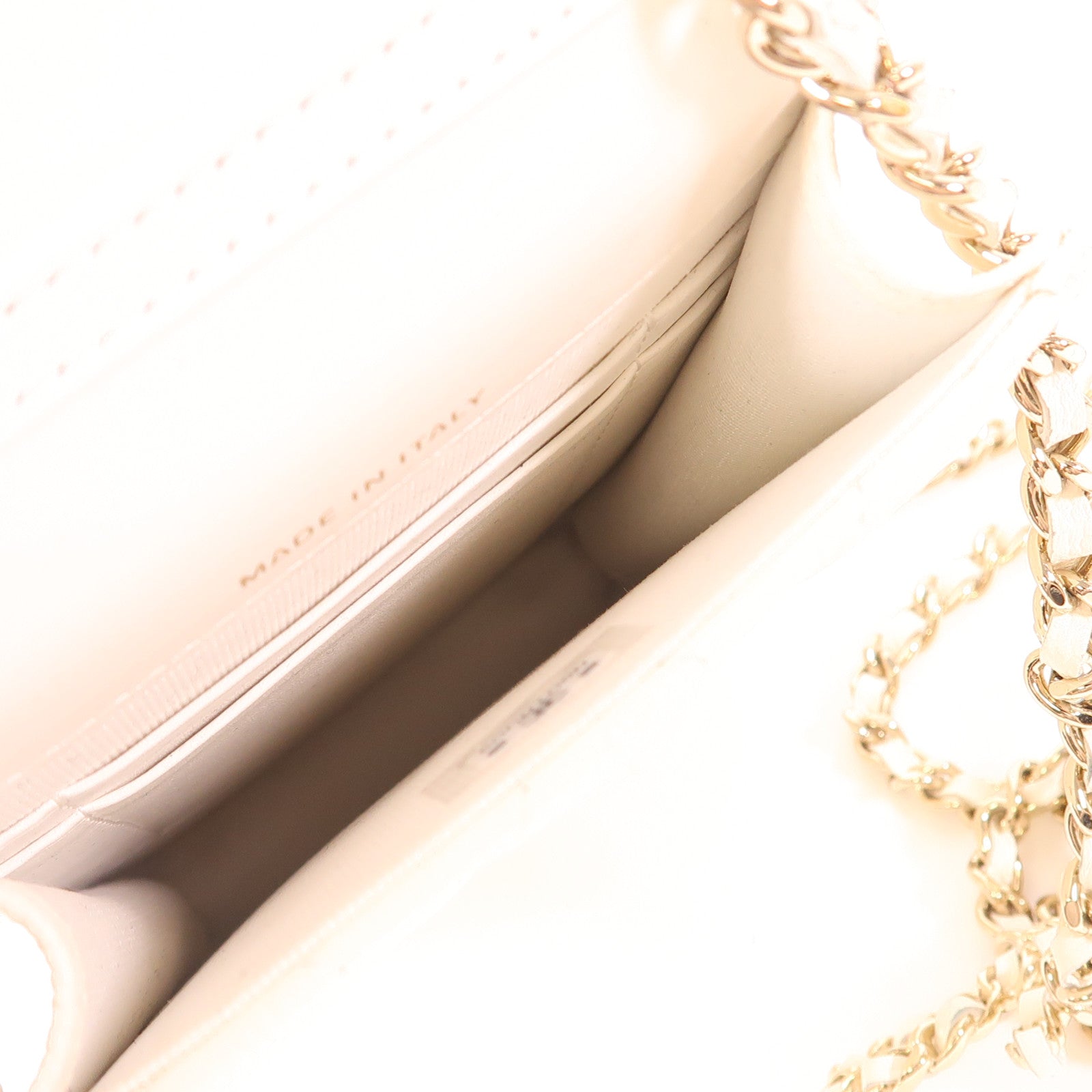 CHANEL 牛皮皮革Phone Case金扣鏈帶肩背袋