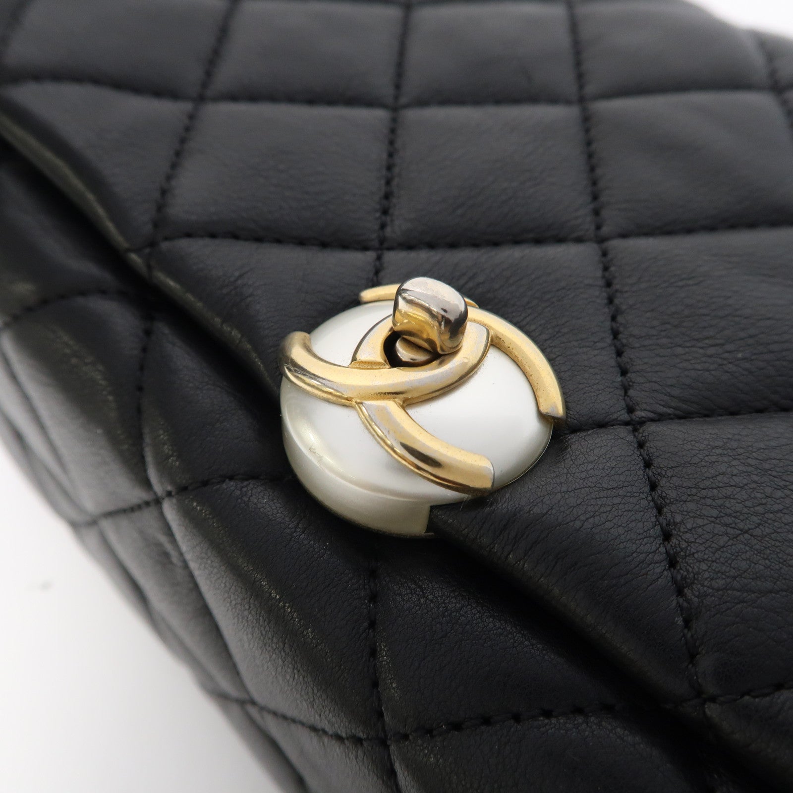 CHANEL 【激減優惠】菱格牛皮皮革Accordion Pearl CC Flap金扣鏈帶肩背袋黑色