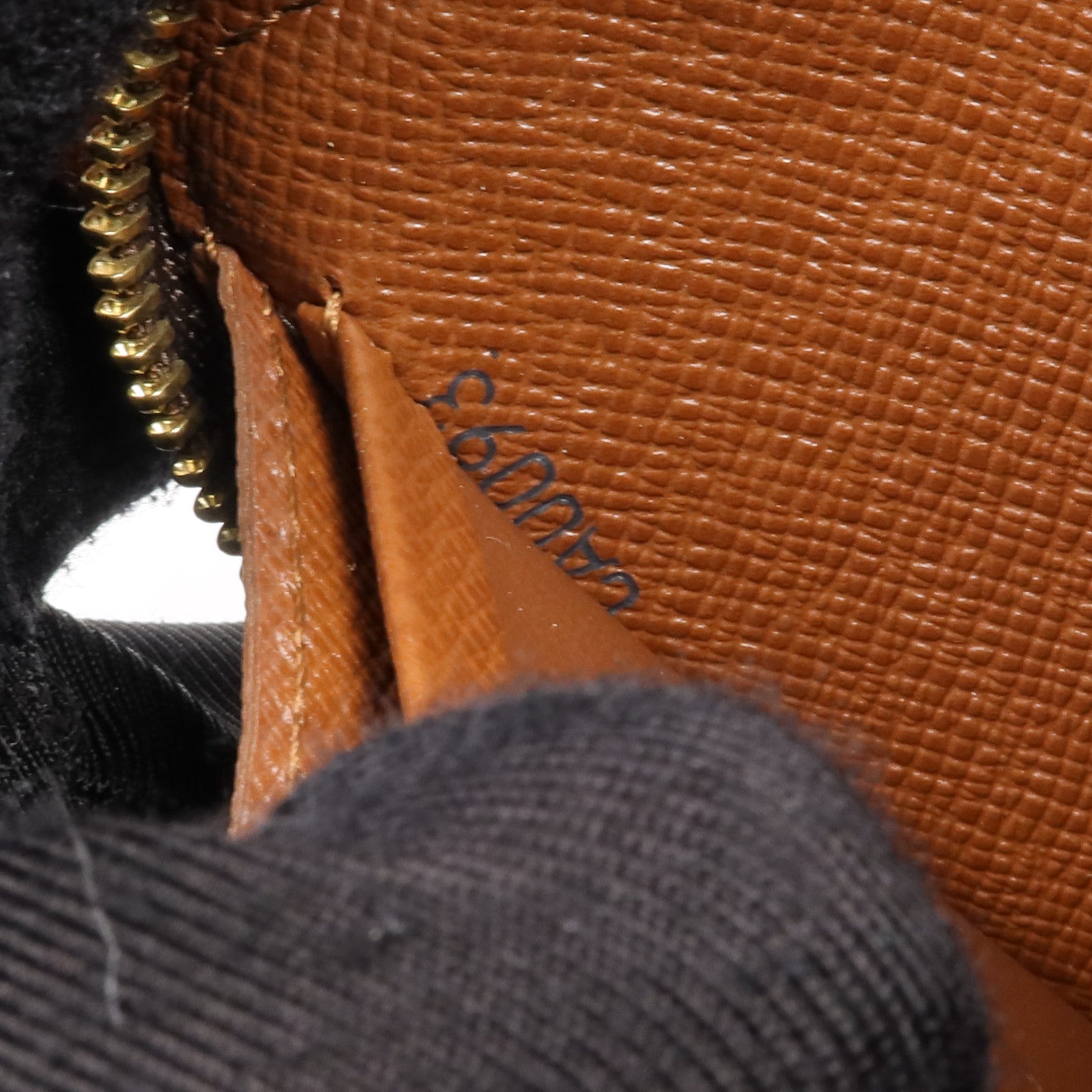 LOUIS VUITTON 【激減優惠】Monogram Porte Monnaie Zip金扣長錢包