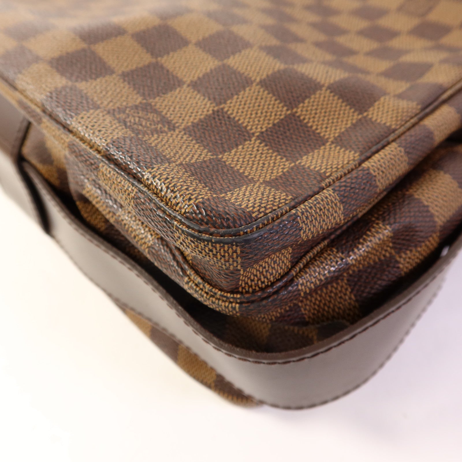 LOUIS VUITTON Damier Naviglio金扣肩背袋