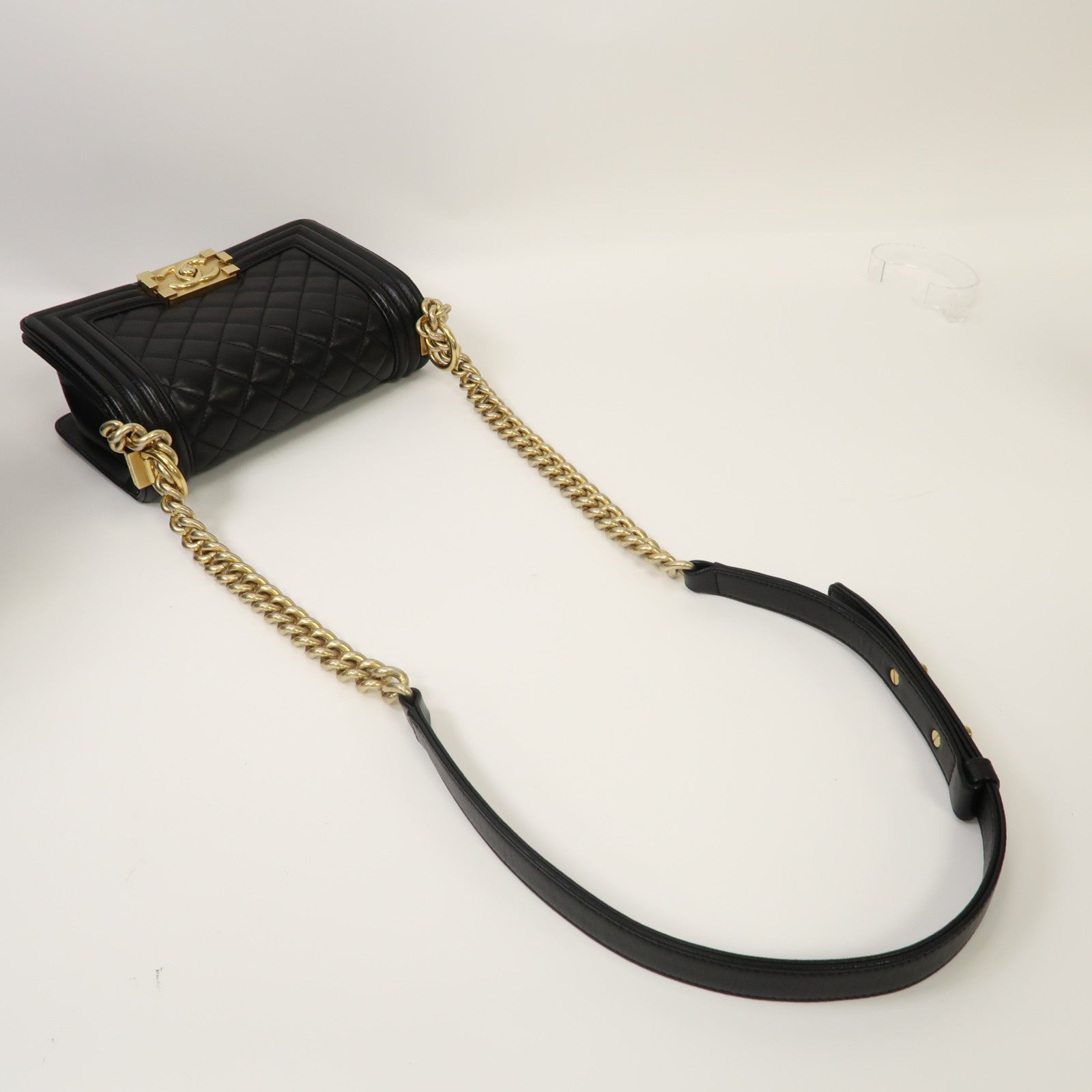 CHANEL 【激減優惠】菱格羊皮皮革Boy 20金扣鏈帶肩背袋黑色