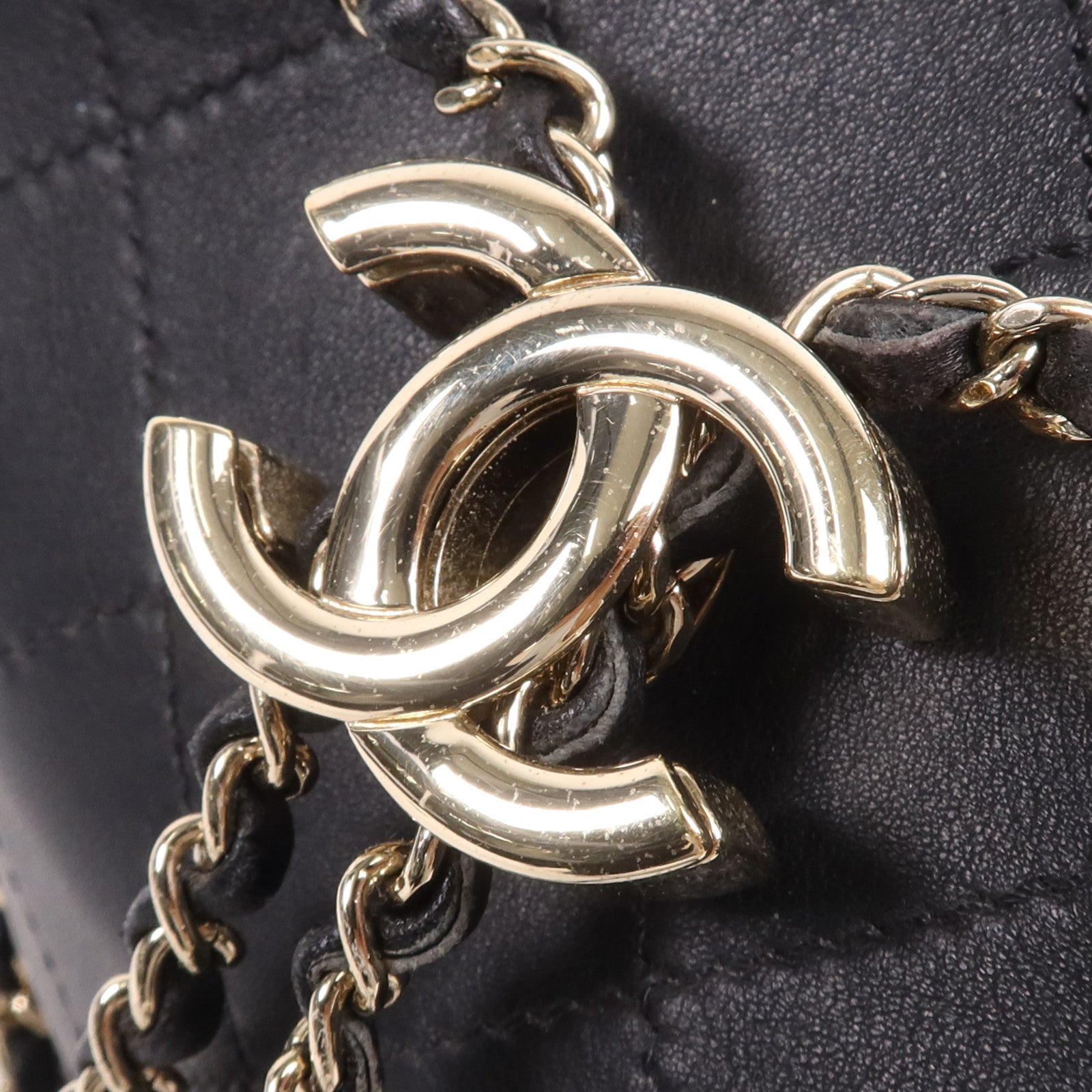 CHANEL 牛皮皮革Chain Shoulder Bag金扣鏈帶肩背袋