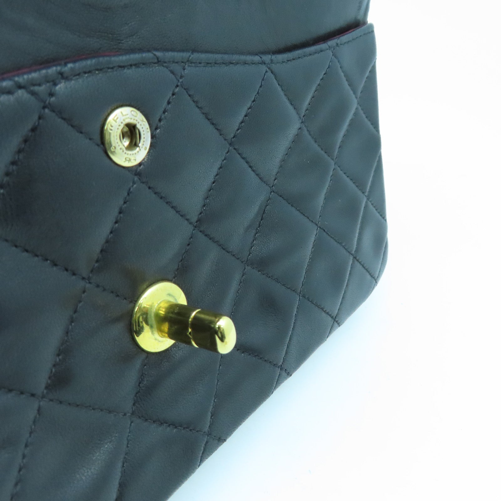 CHANEL 【激減優惠】菱格皮革Classic Chain Shoulder Bag金扣鏈帶肩背袋黑色