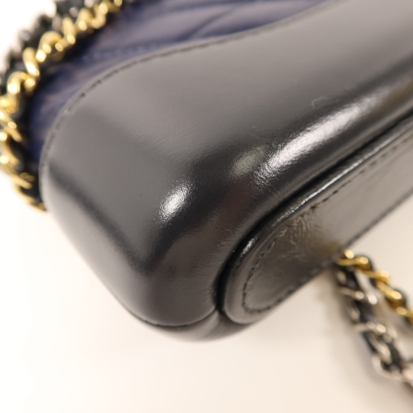 CHANEL 牛皮皮革Gabrielle Wallet On Chain鏈帶肩背袋