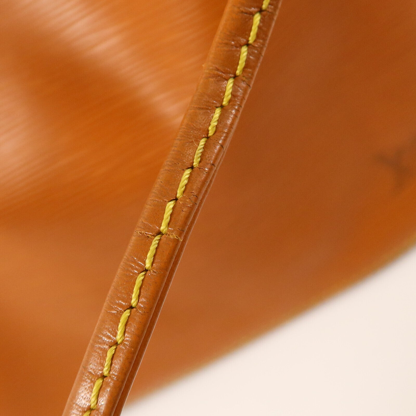 LOUIS VUITTON Epi Petit Noe金扣肩背袋