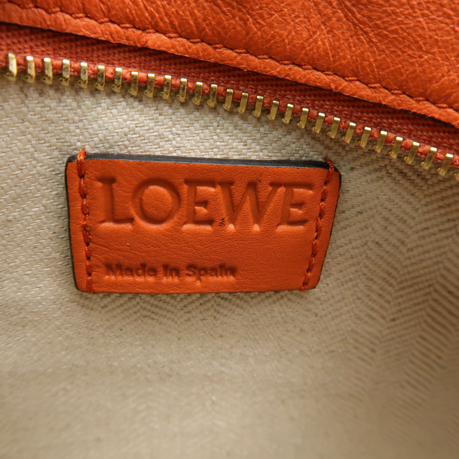 LOEWE 【激減優惠】牛皮皮革Puzzle Pouch金扣肩背袋橙色