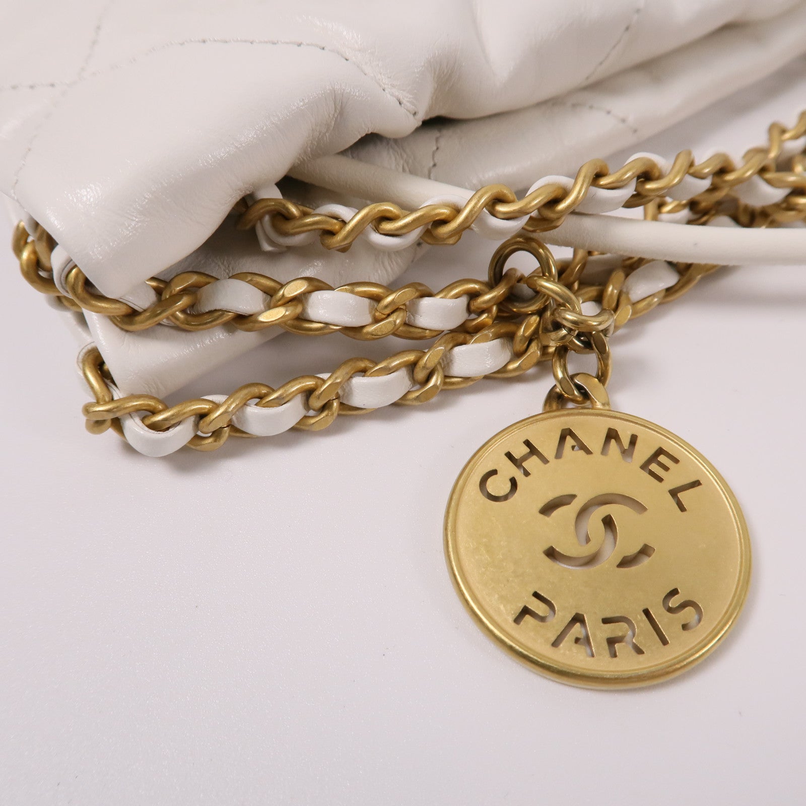 CHANEL 【激減優惠】牛皮皮革22 Mini鏈帶肩背袋