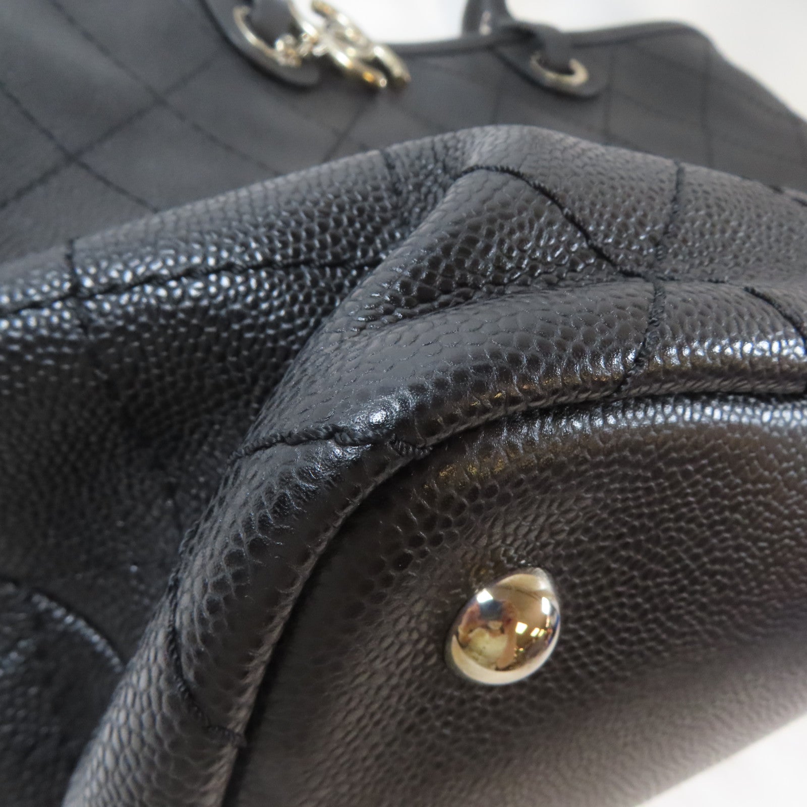 CHANEL 【激減優惠】菱格Caviar皮革Totebag銀扣手挽袋黑色