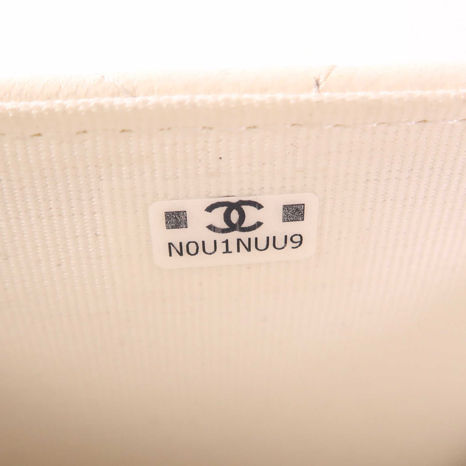 CHANEL 牛皮皮革Phone Case金扣鏈帶肩背袋