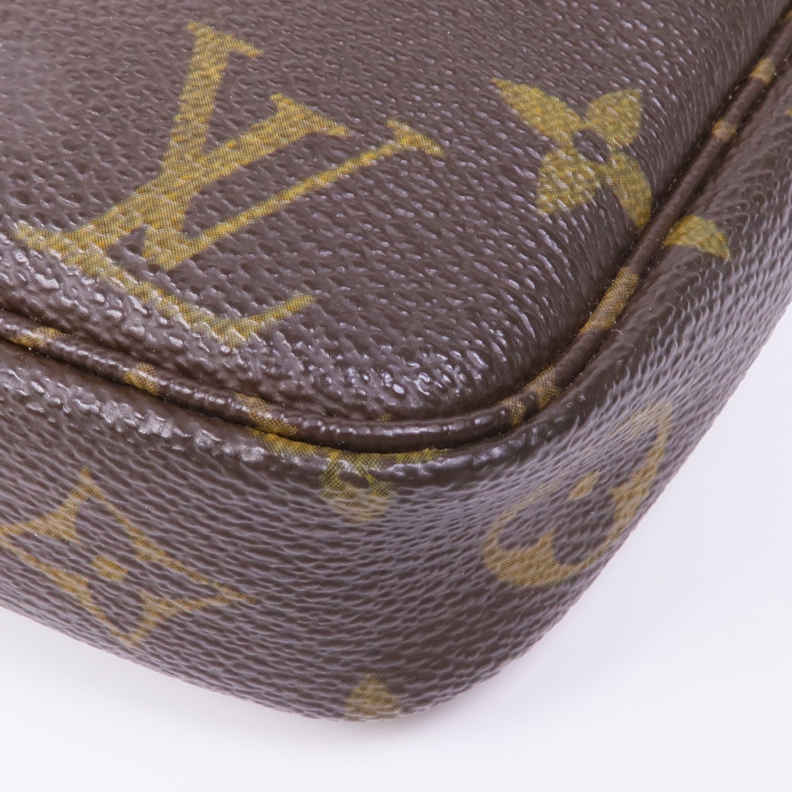 LOUIS VUITTON Monogram Pochette Accessoires金扣手拿包棕色