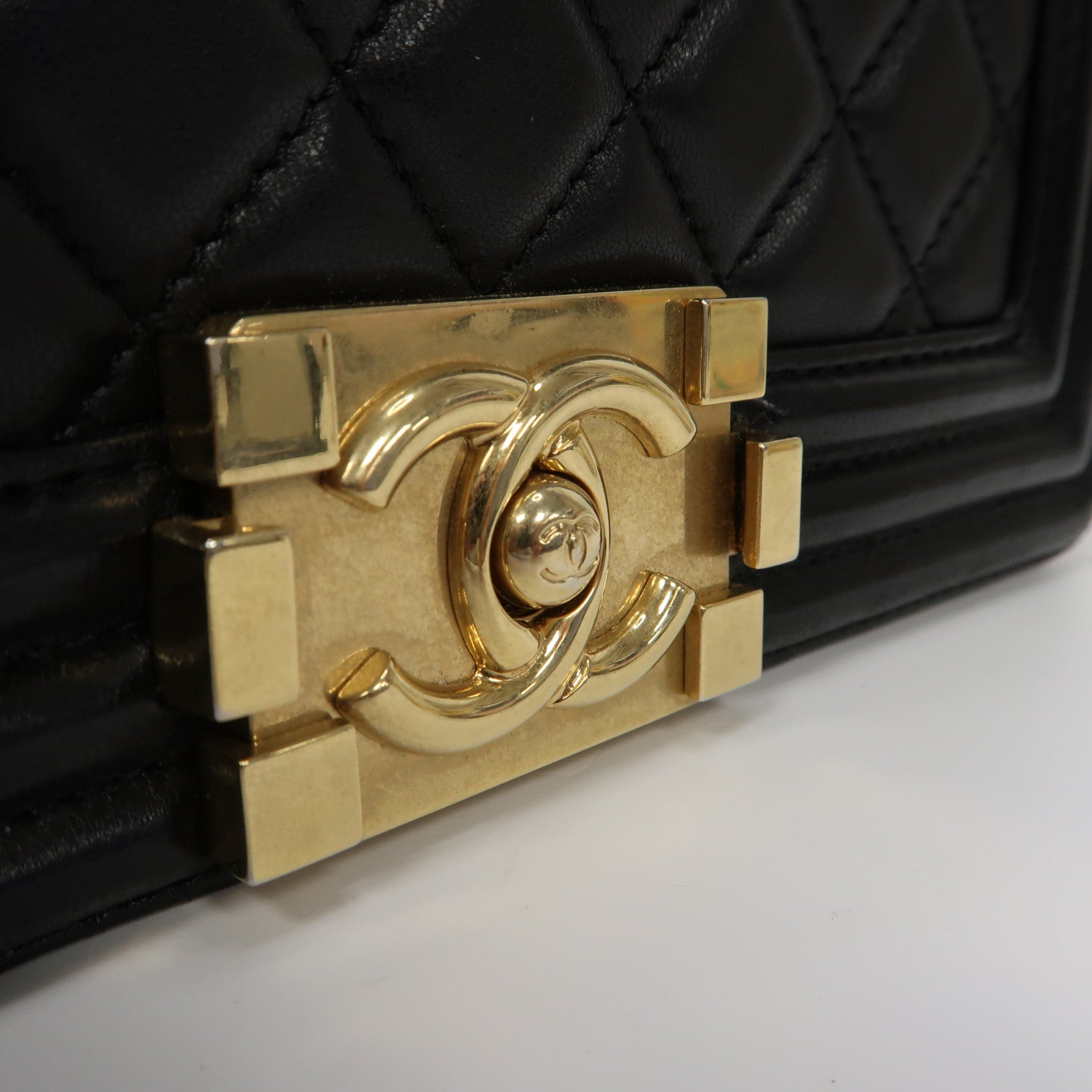 CHANEL 【激減優惠】菱格羊皮皮革Boy 20金扣鏈帶肩背袋黑色