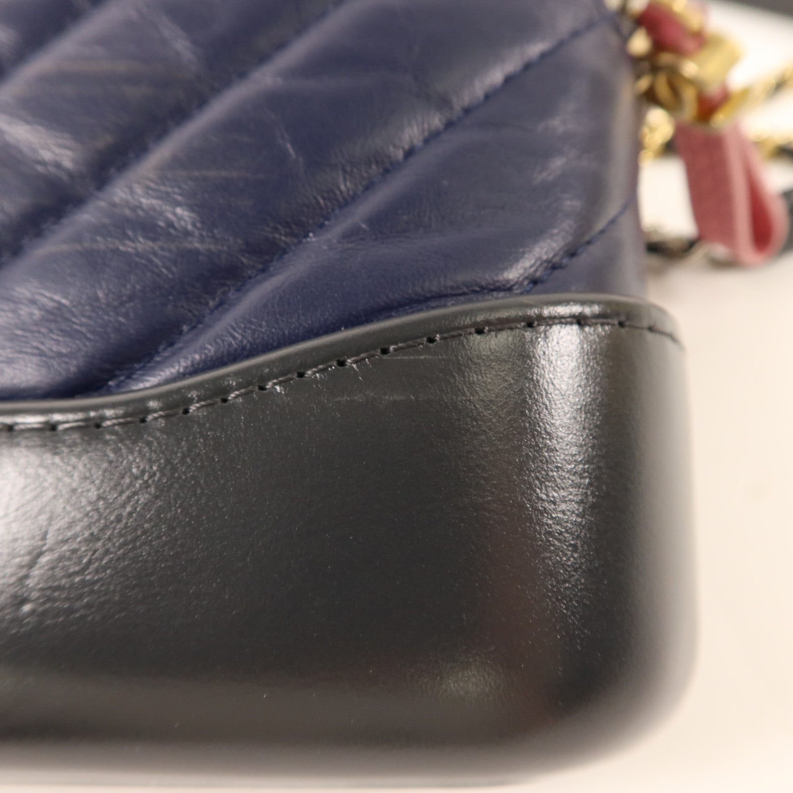 CHANEL 牛皮皮革Gabrielle Wallet On Chain鏈帶肩背袋