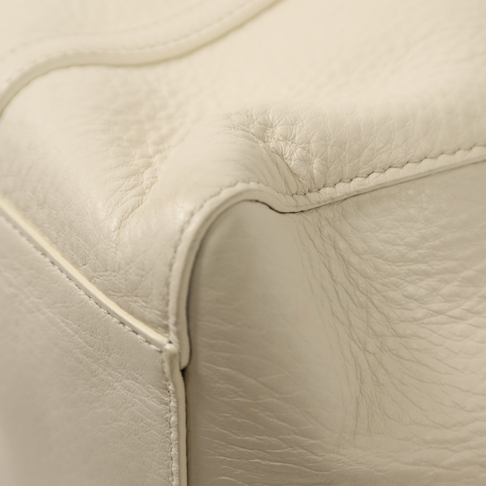 BALENCIAGA 牛皮皮革Everyday Tote Bag銀扣手挽袋