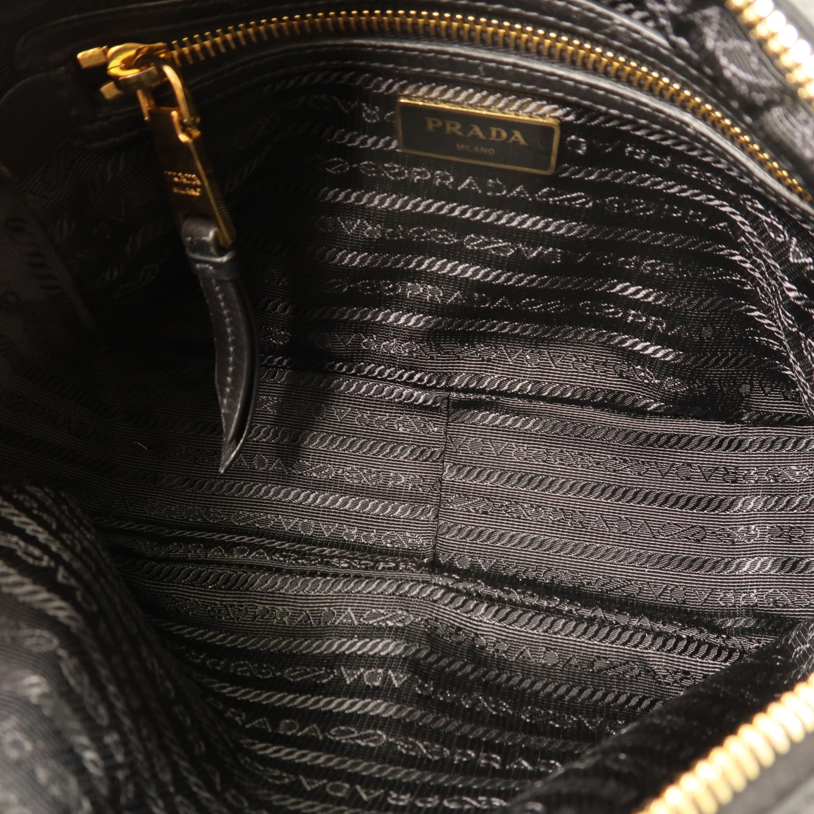 PRADA 帆布Shoulder Bag金扣肩背袋
