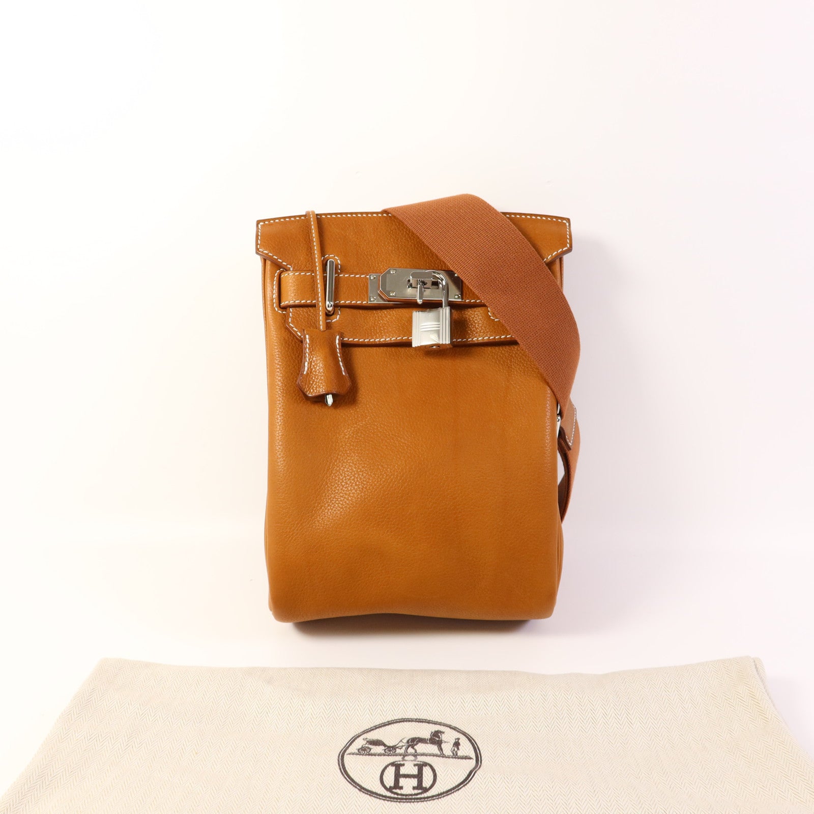 HERMES Barenia Faubourg皮革Hac A Dos銀扣背包Gold