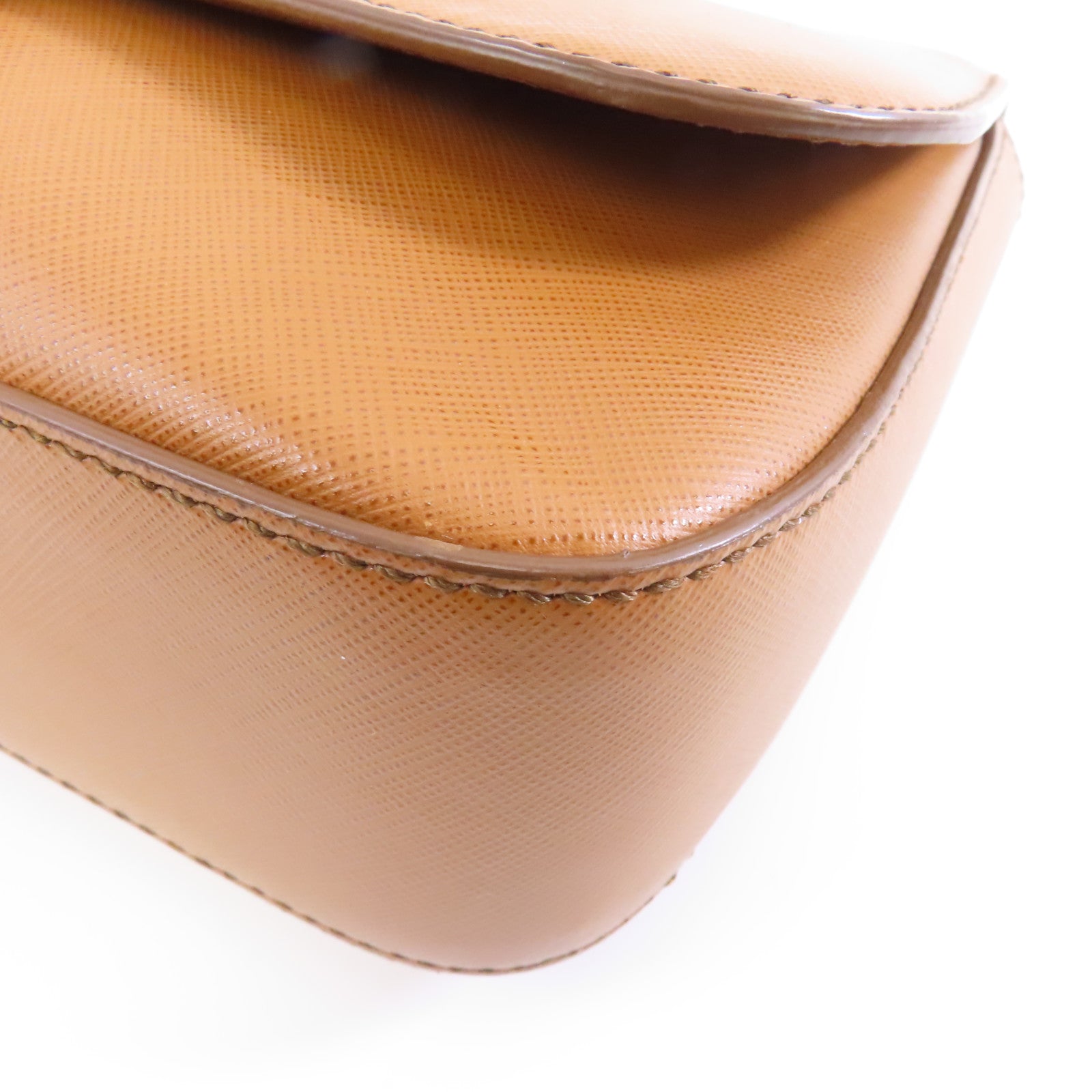 Salvatore Ferragamo 牛皮皮革Shoulder Bag金扣肩背袋啡色