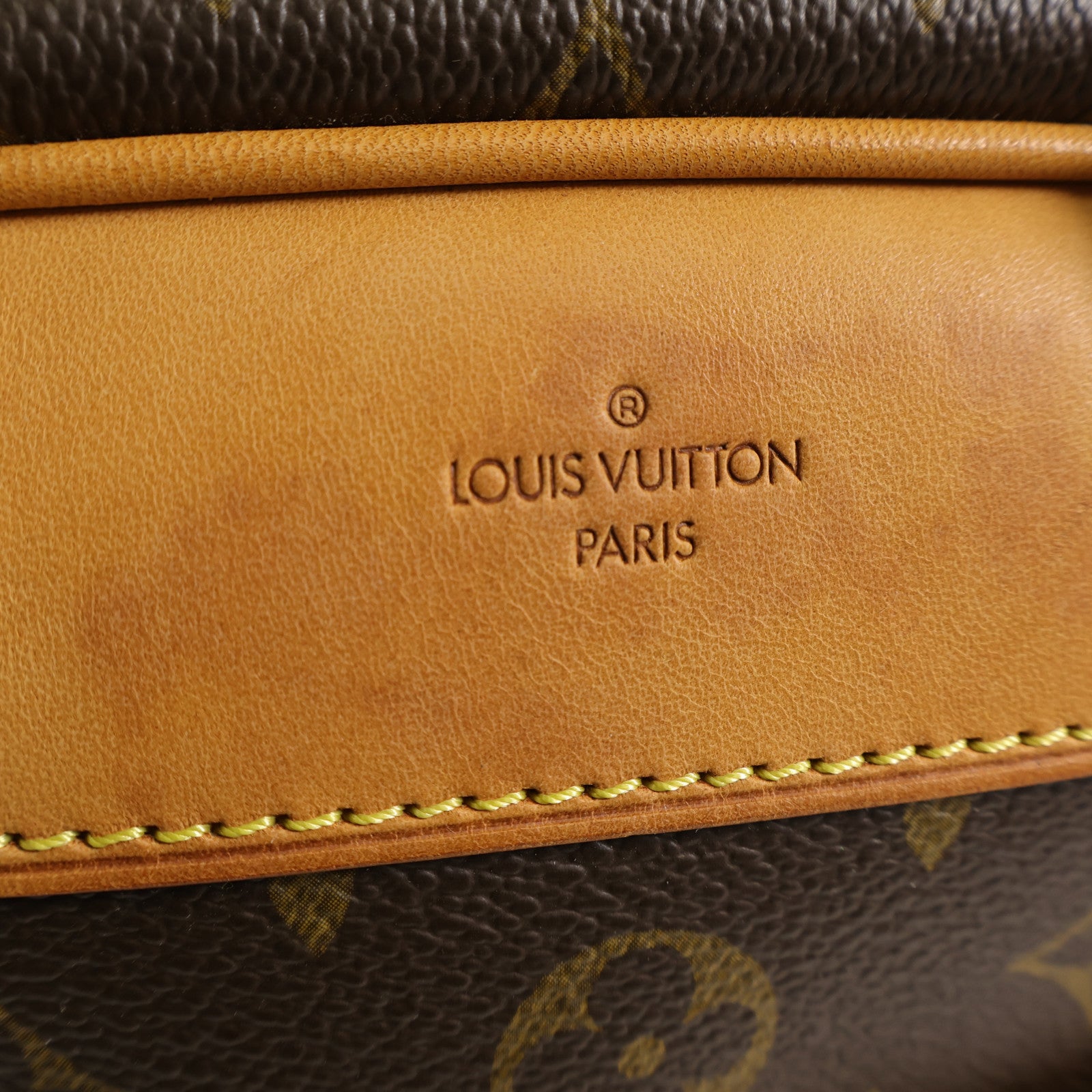 LOUIS VUITTON Monogram Trouville金扣手挽袋