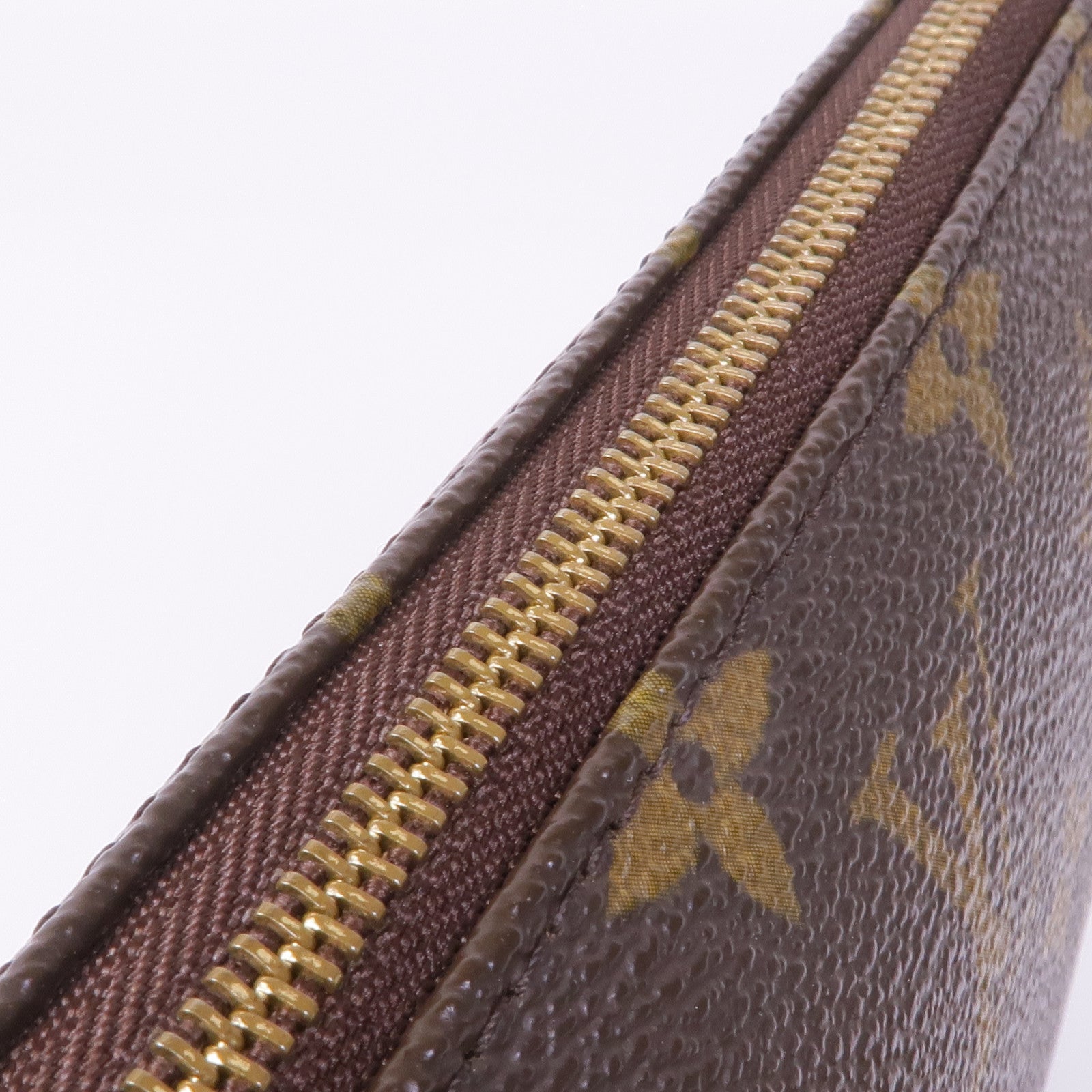 LOUIS VUITTON Monogram Pochette Accessoires金扣手拿包棕色