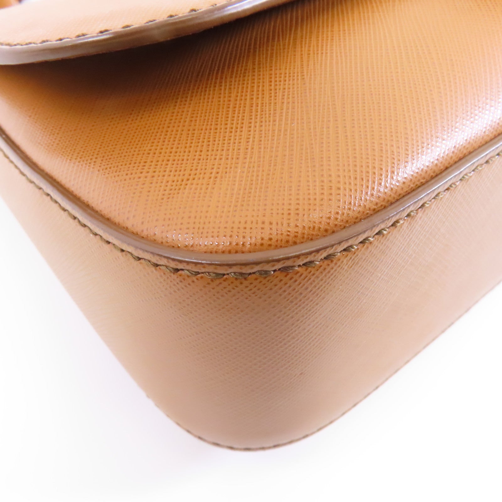 Salvatore Ferragamo 牛皮皮革Shoulder Bag金扣肩背袋啡色