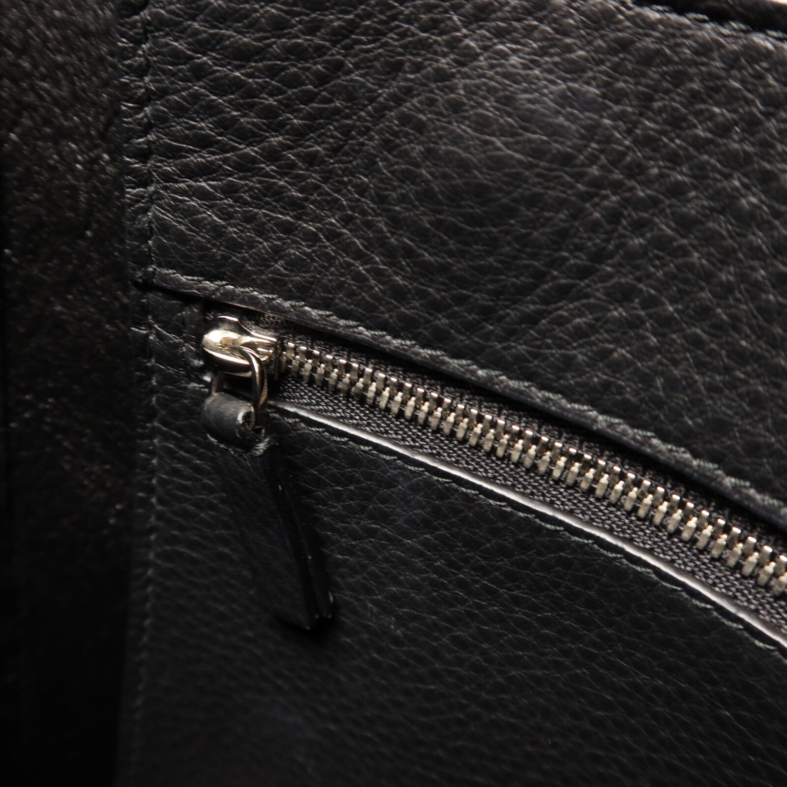 BALENCIAGA 牛皮皮革Everyday Tote Bag銀扣手挽袋