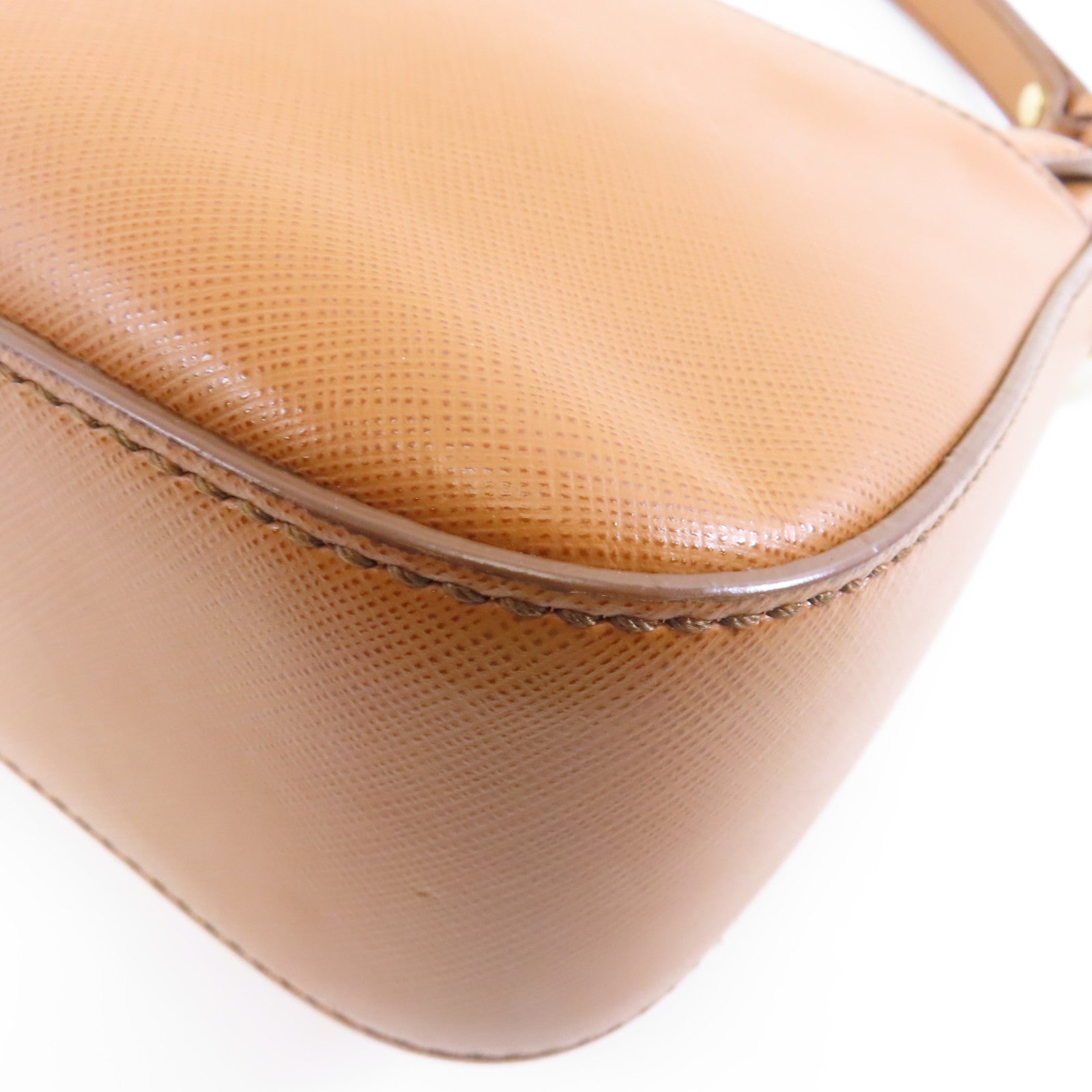 Salvatore Ferragamo 牛皮皮革Shoulder Bag金扣肩背袋啡色