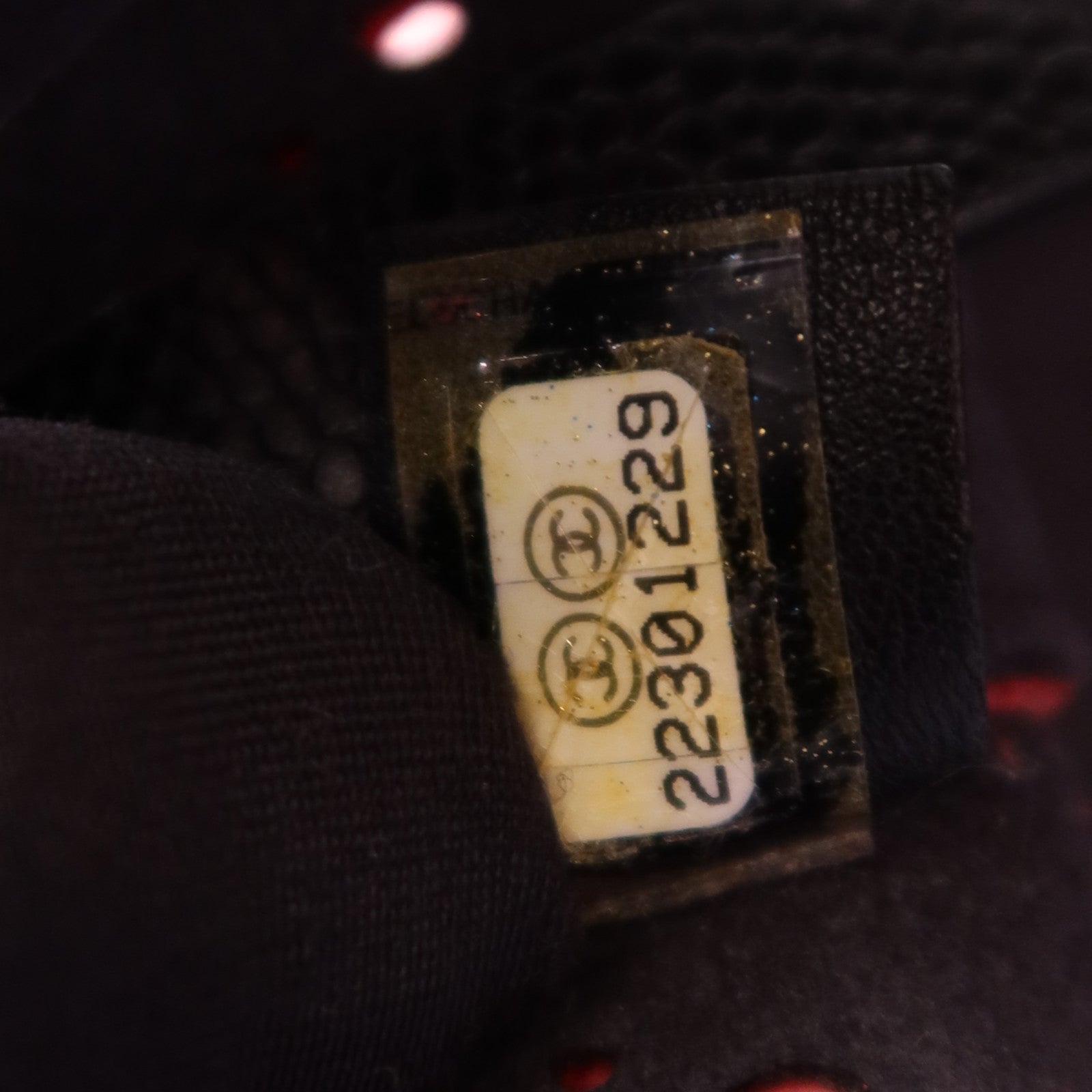 CHANEL 牛皮皮革Tote Bag銀扣鏈帶肩背袋