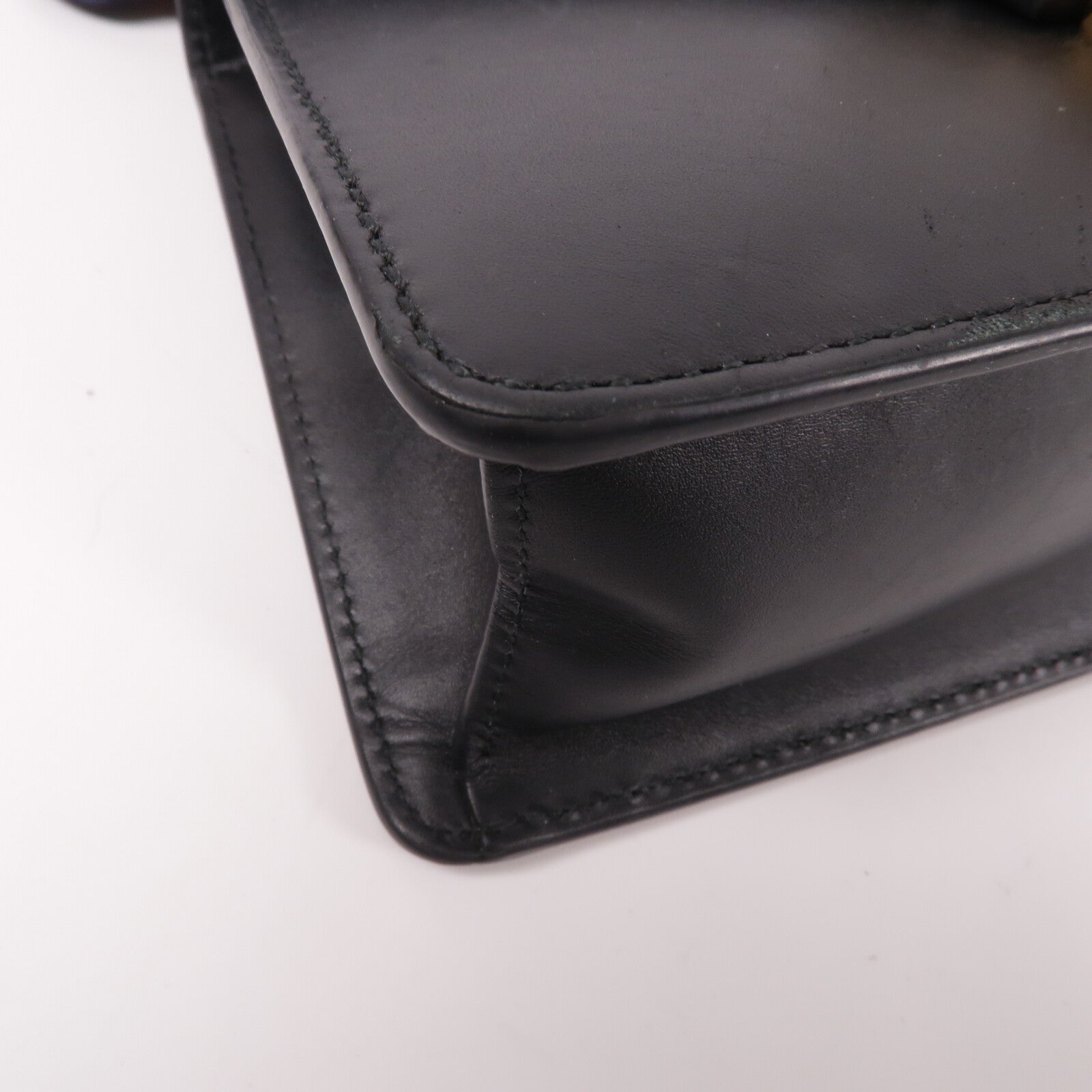 GUCCI 牛皮皮革Sylvie肩背袋